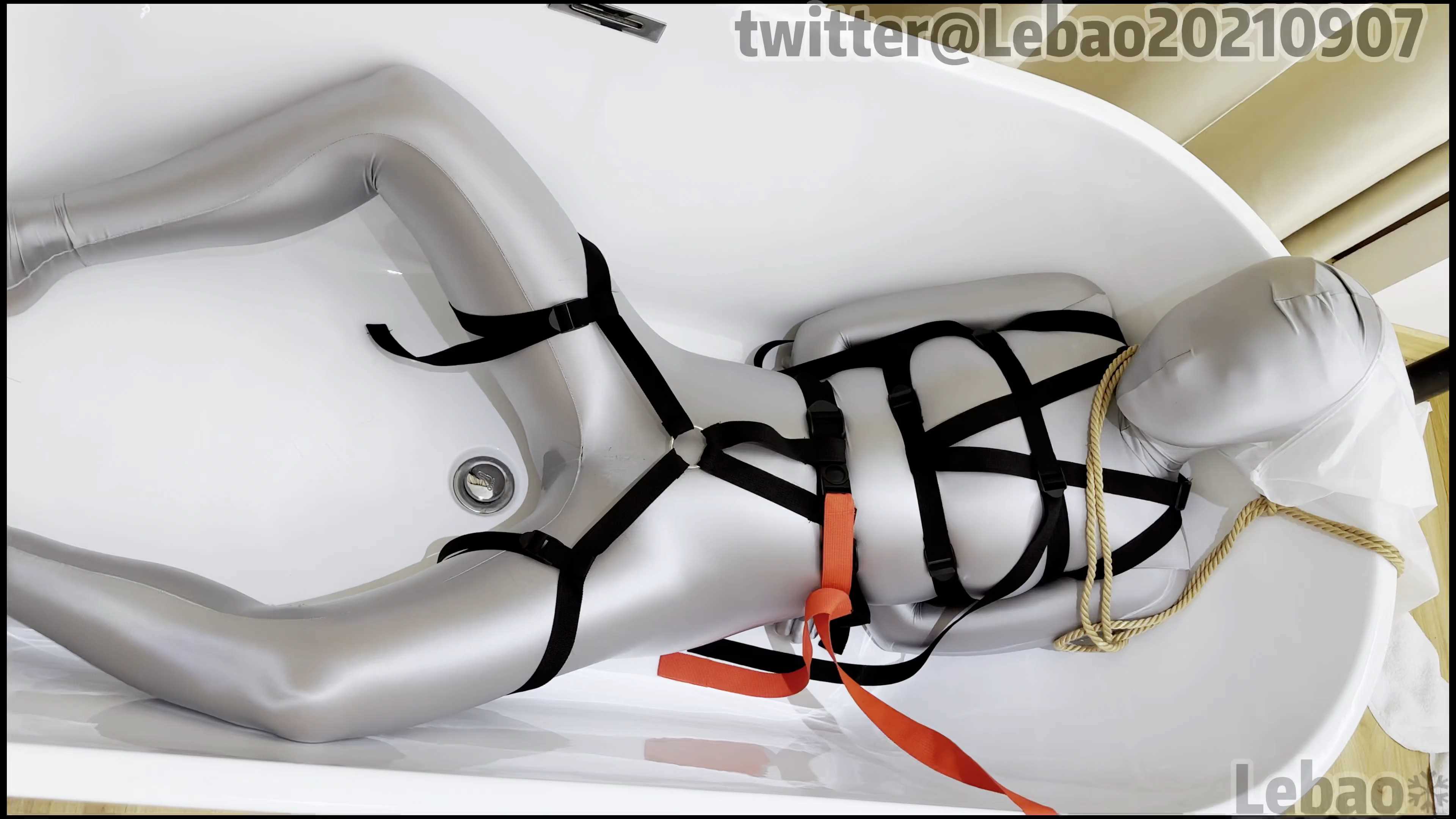 LEBAO0007.mp4_snapshot_33.53_[2025.01.13_08.43.36].jpg
