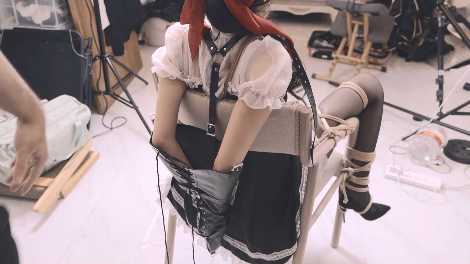 LMXY121.mp4_snapshot_00.06.37_[2025.01.14_16.16.20].jpg