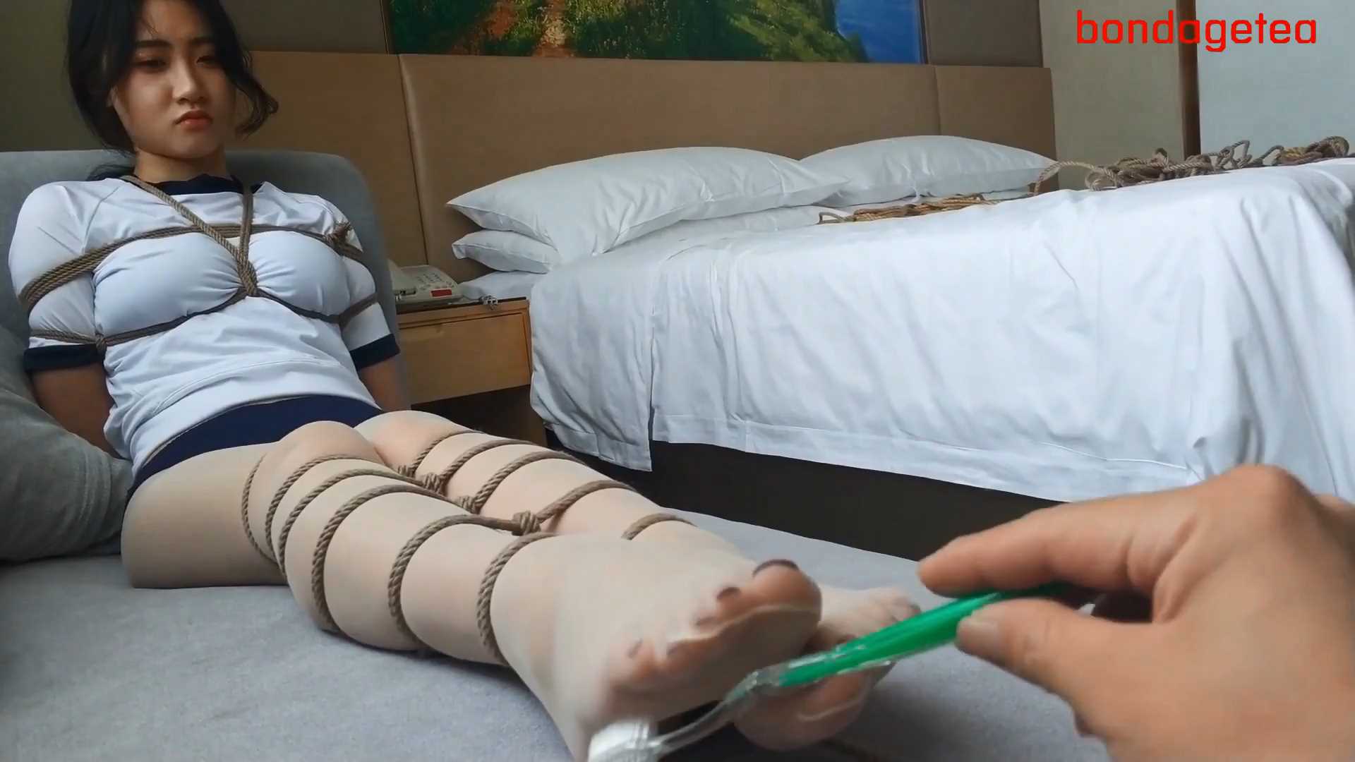 ShengJB121 青涩的甜甜味道真香01 青涩美少女的初缚.mp4_snapshot_18.22_[2025.01.16_.jpg