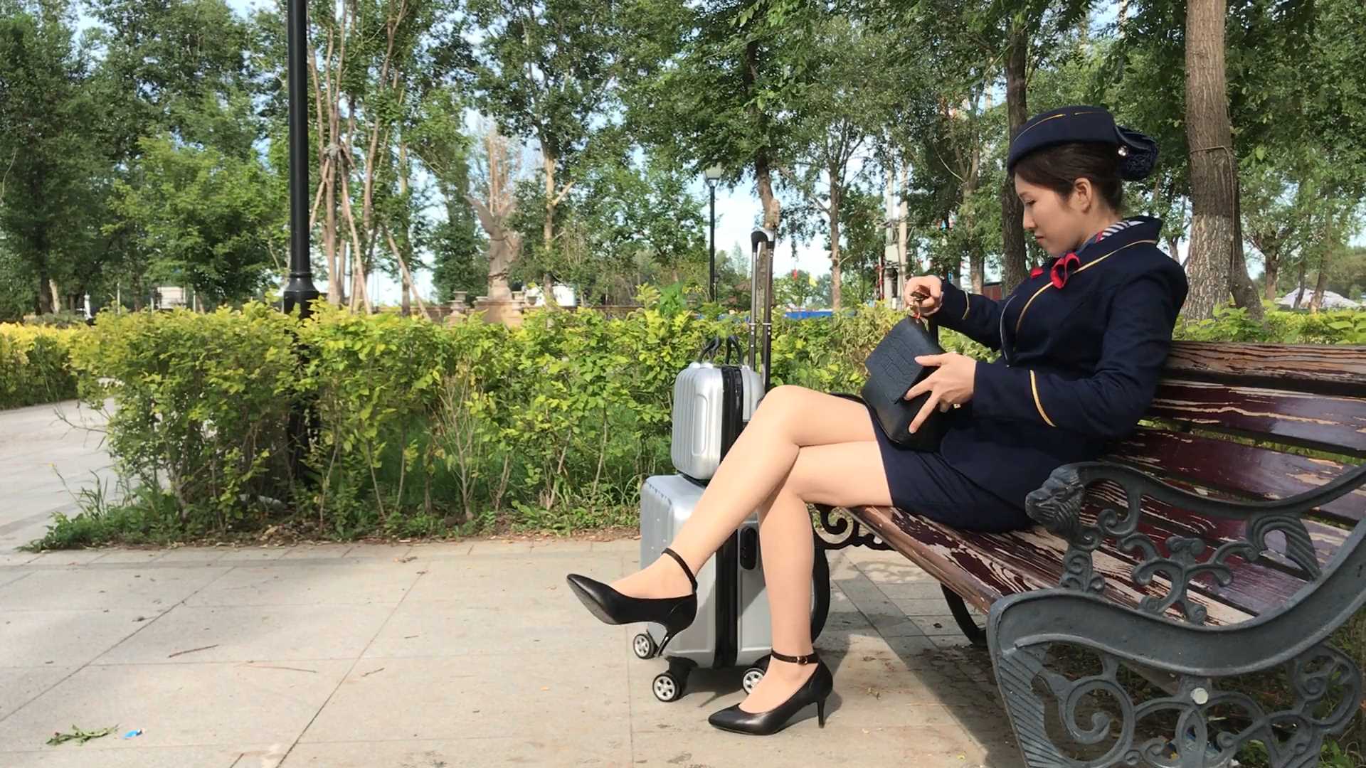 旋律受虐记15 空姐的磨难之街头绑架篇.MP4_snapshot_02.34_[2025.01.15_19.18.14].jpg