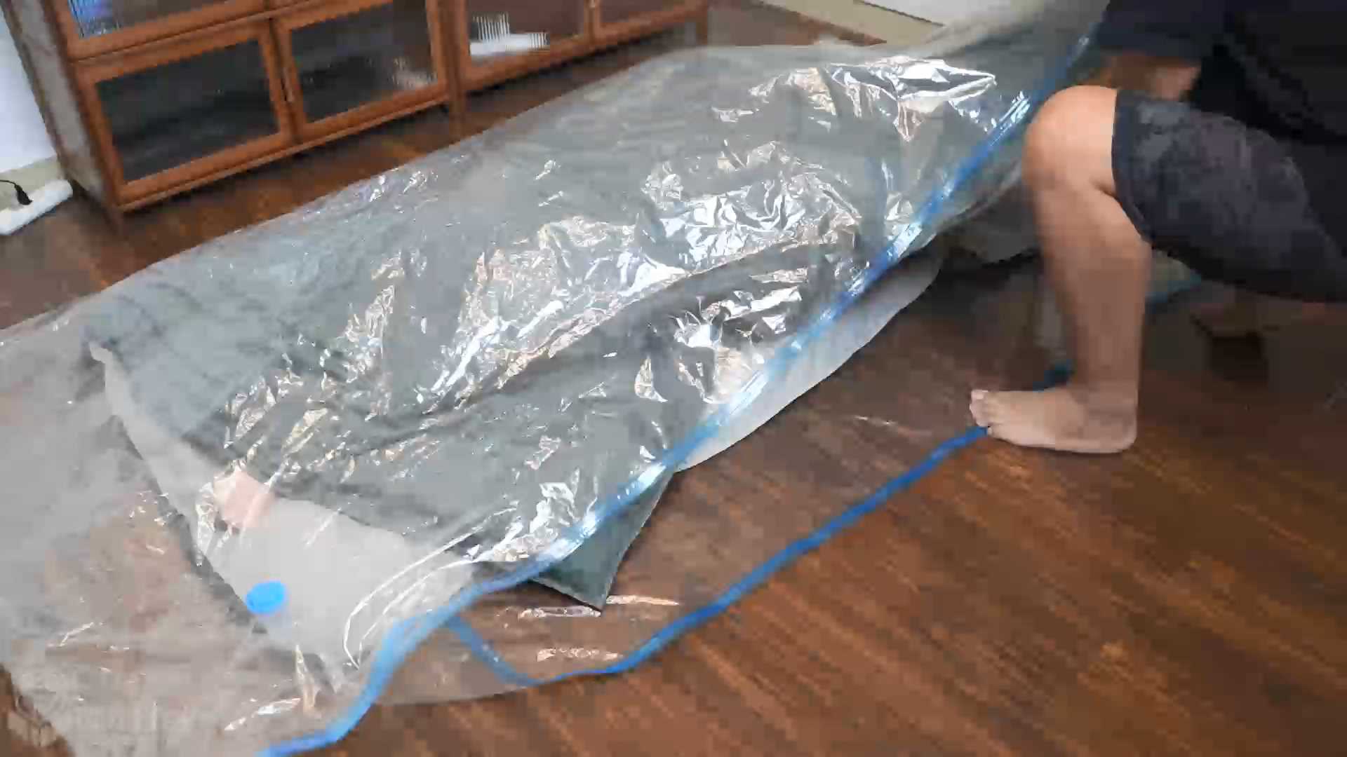 SSGZS046.mp4_snapshot_00.19.38_[2025.01.15_20.35.15].jpg