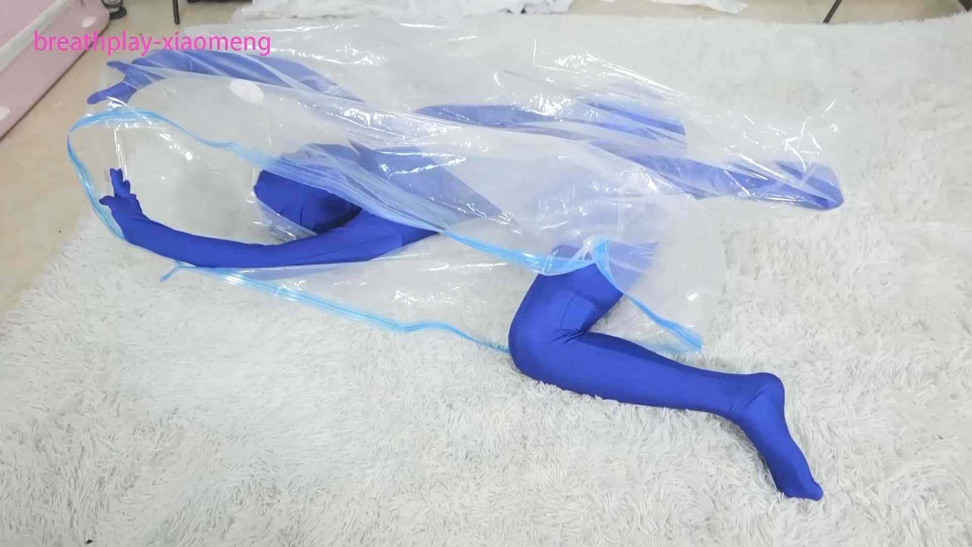 XIAOMENG054 蓝色全包紧身衣真空袋空肺尝试和泳帽昏迷.mp4_snapshot_13.23_[2025.01.1.jpg