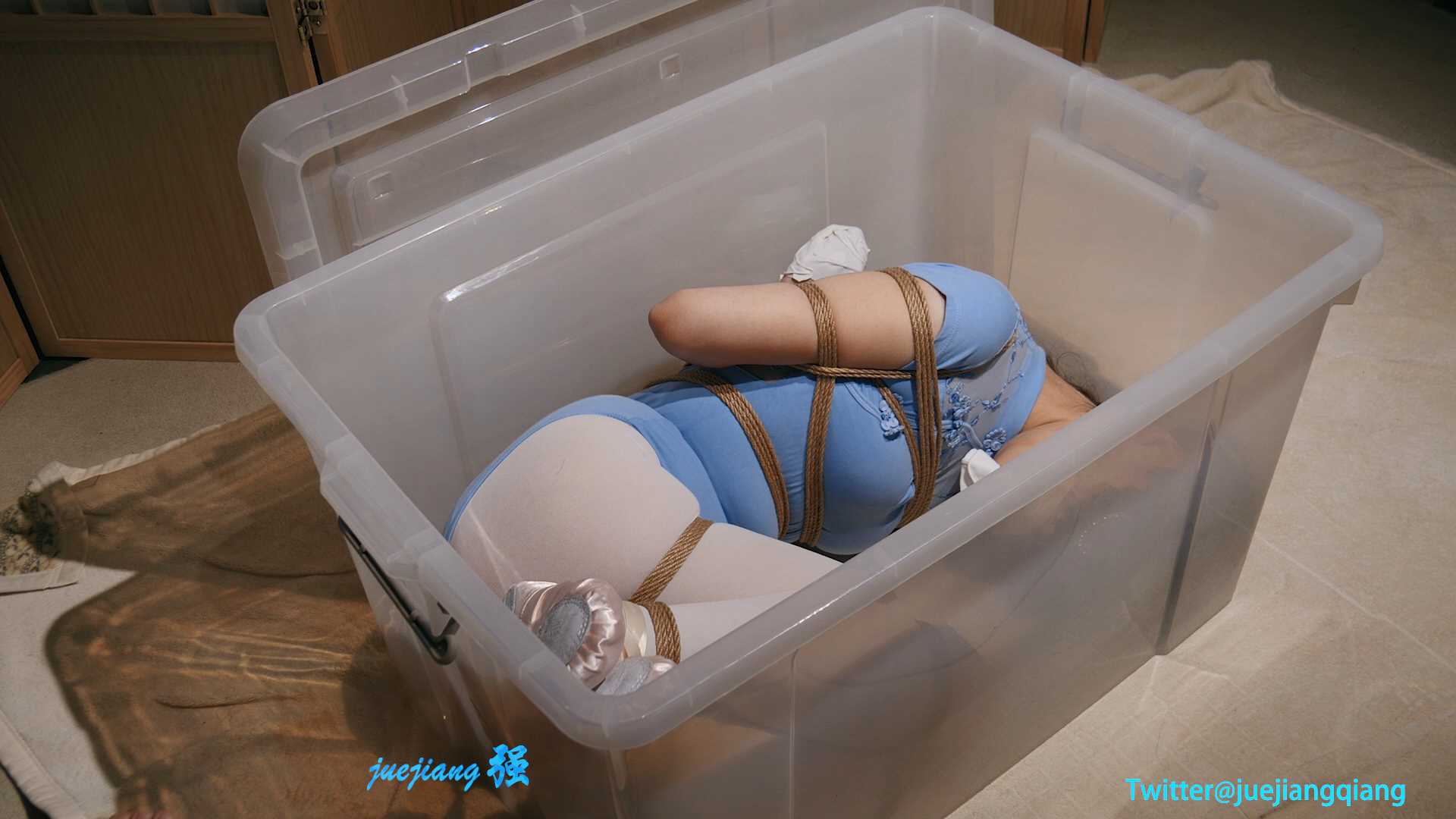 xiaoyu102.mp4_snapshot_04.20_[2025.01.18_16.44.26].jpg