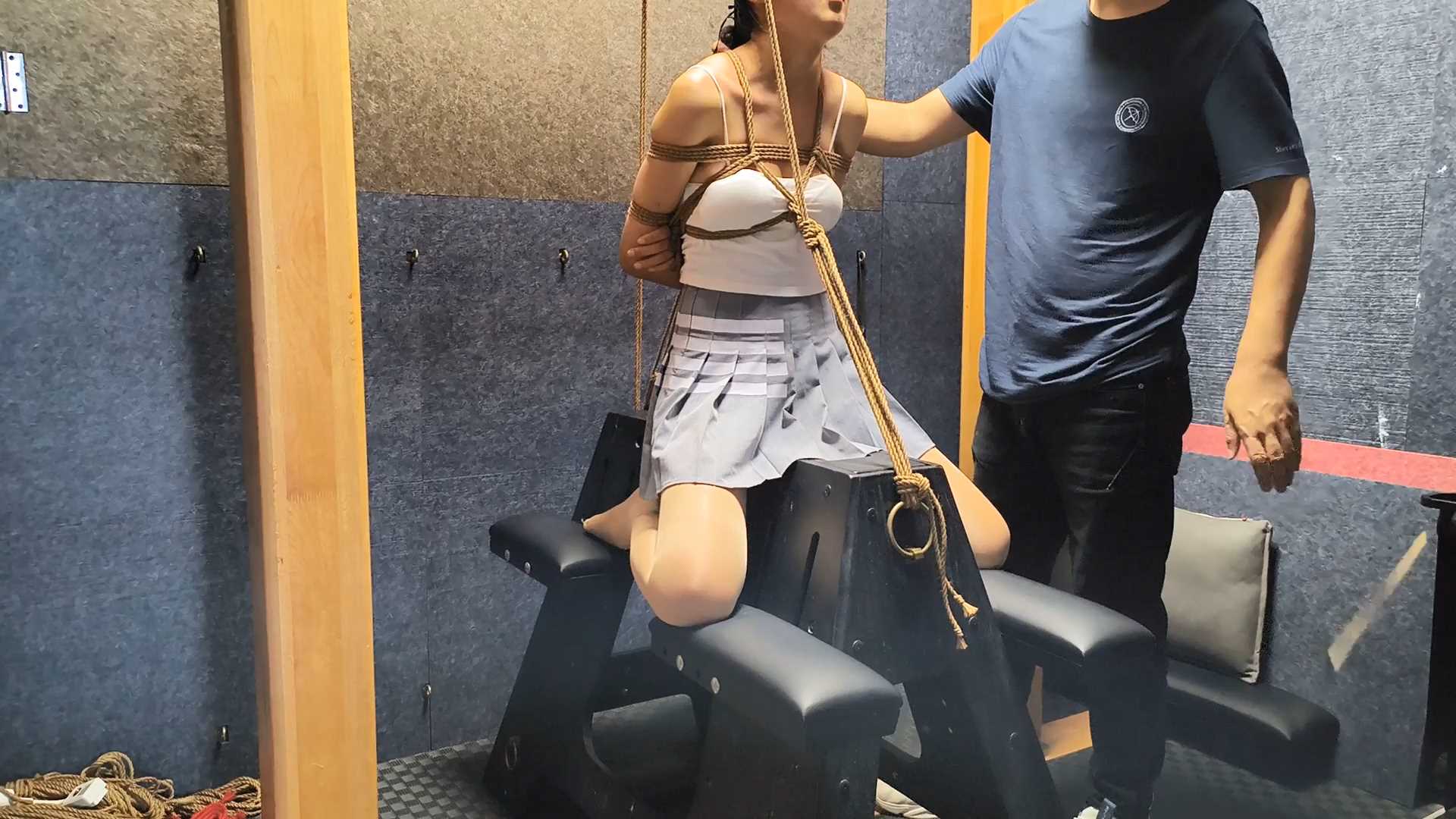 YCYC060.mp4_snapshot_37.50_[2025.01.18_16.21.02].jpg