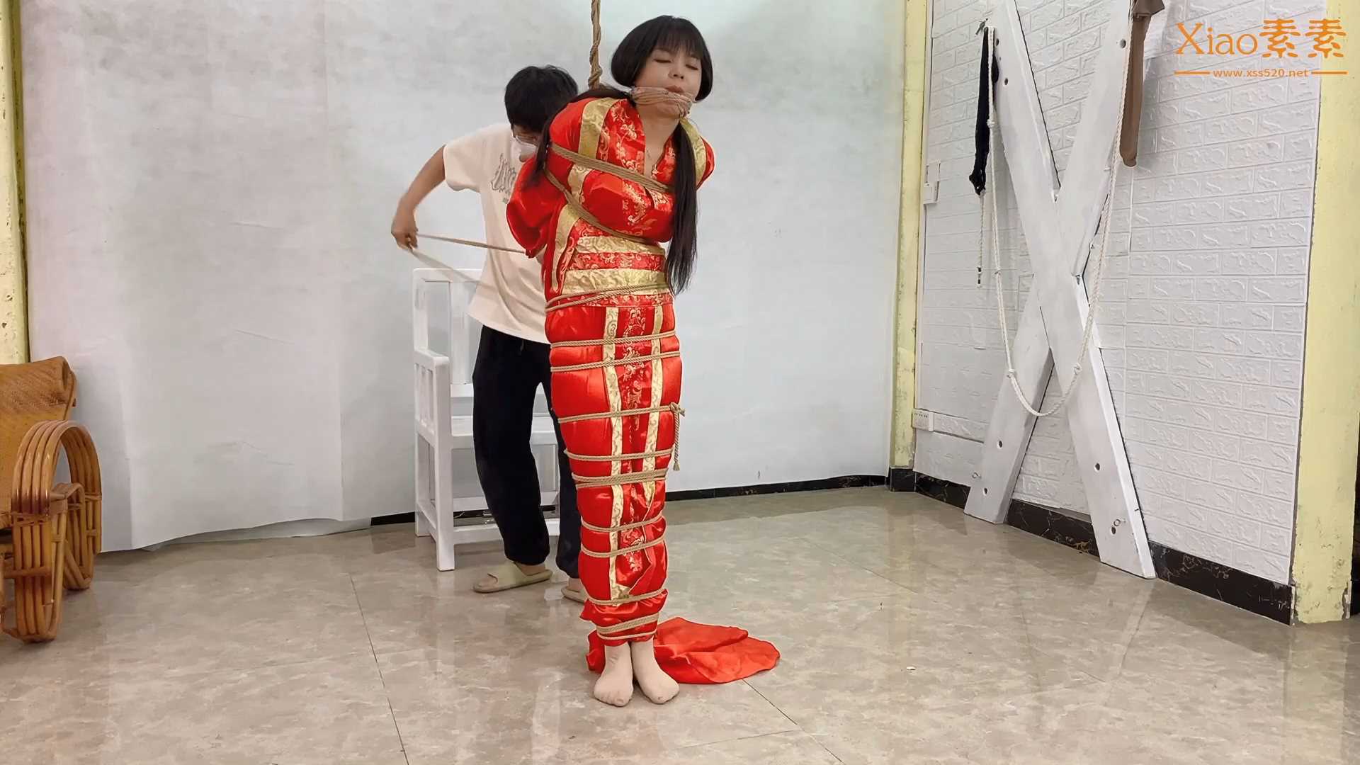 xiaosusu067 最美红色礼服新娘堵嘴吊绑.mp4_snapshot_34.50_[2025.01.19_18.18.12].jpg