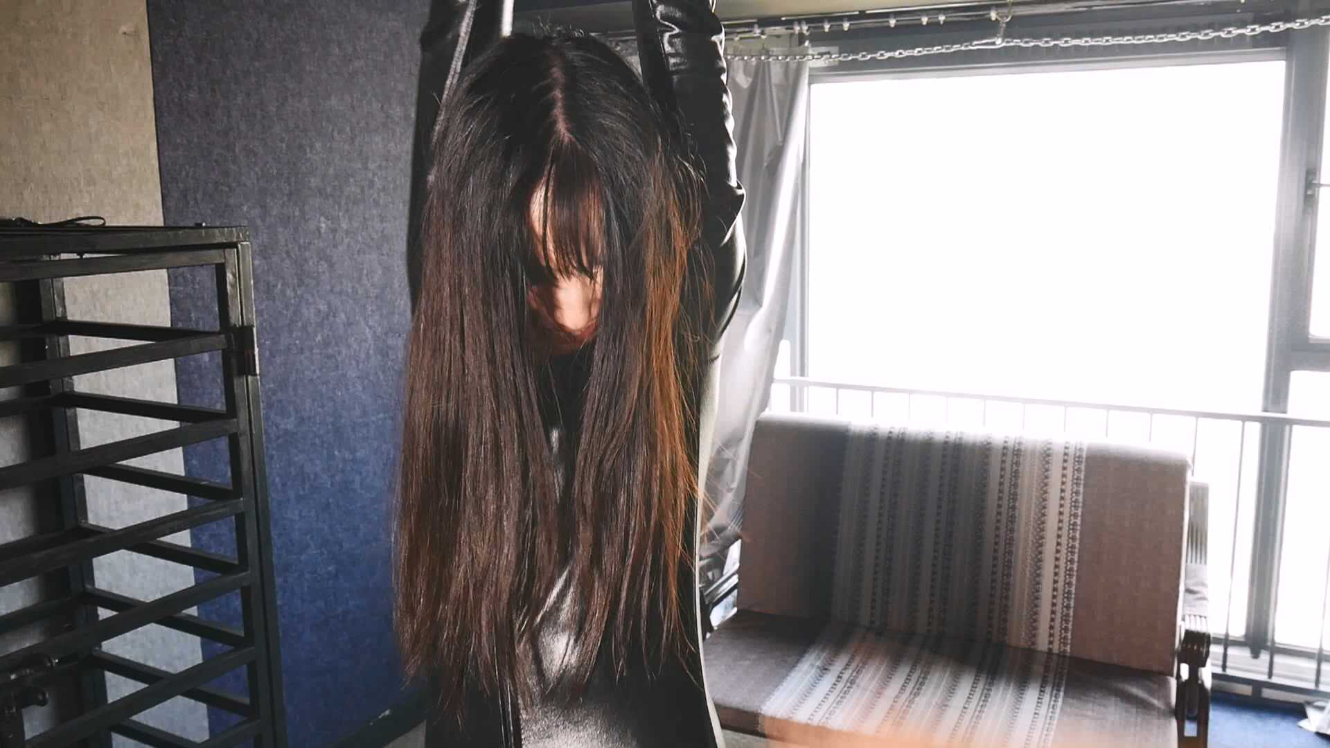 LMYC029 女搜查官之拷问 正片 皮衣女警 长腿押解 赤足反手吊 拷打呻吟.mp4_snapshot_1.jpg