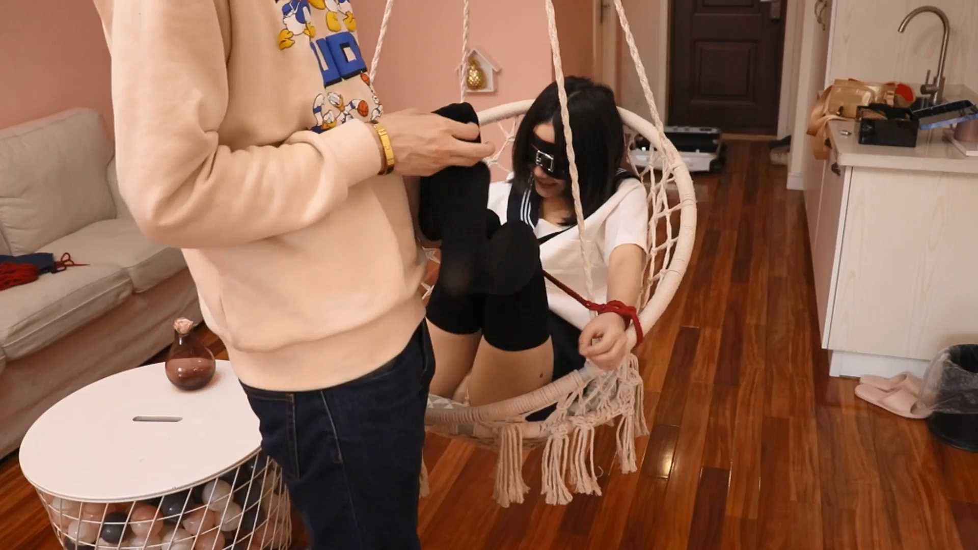 gugujing016 茶茶的园林别墅k9套装人形犬.mp4_snapshot_17.14_[2025.01.22_16.39.41].jpg