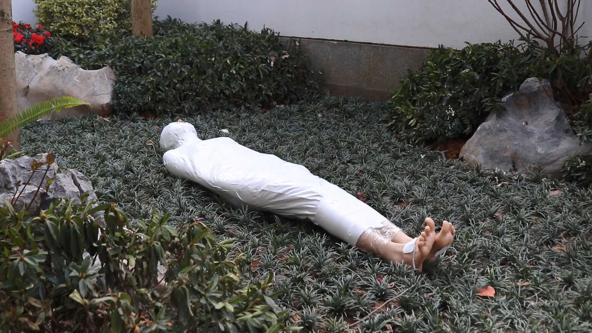 gugujing017 茶茶户外全包野外超长时间放置.mp4_snapshot_00.30.40_[2025.01.22_16.39.49].jpg