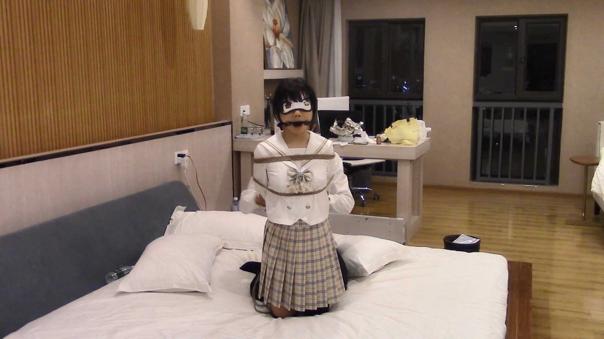 gugujing055 依酱の驯服计划.mp4_snapshot_05.55_[2025.01.22_16.44.50].jpg