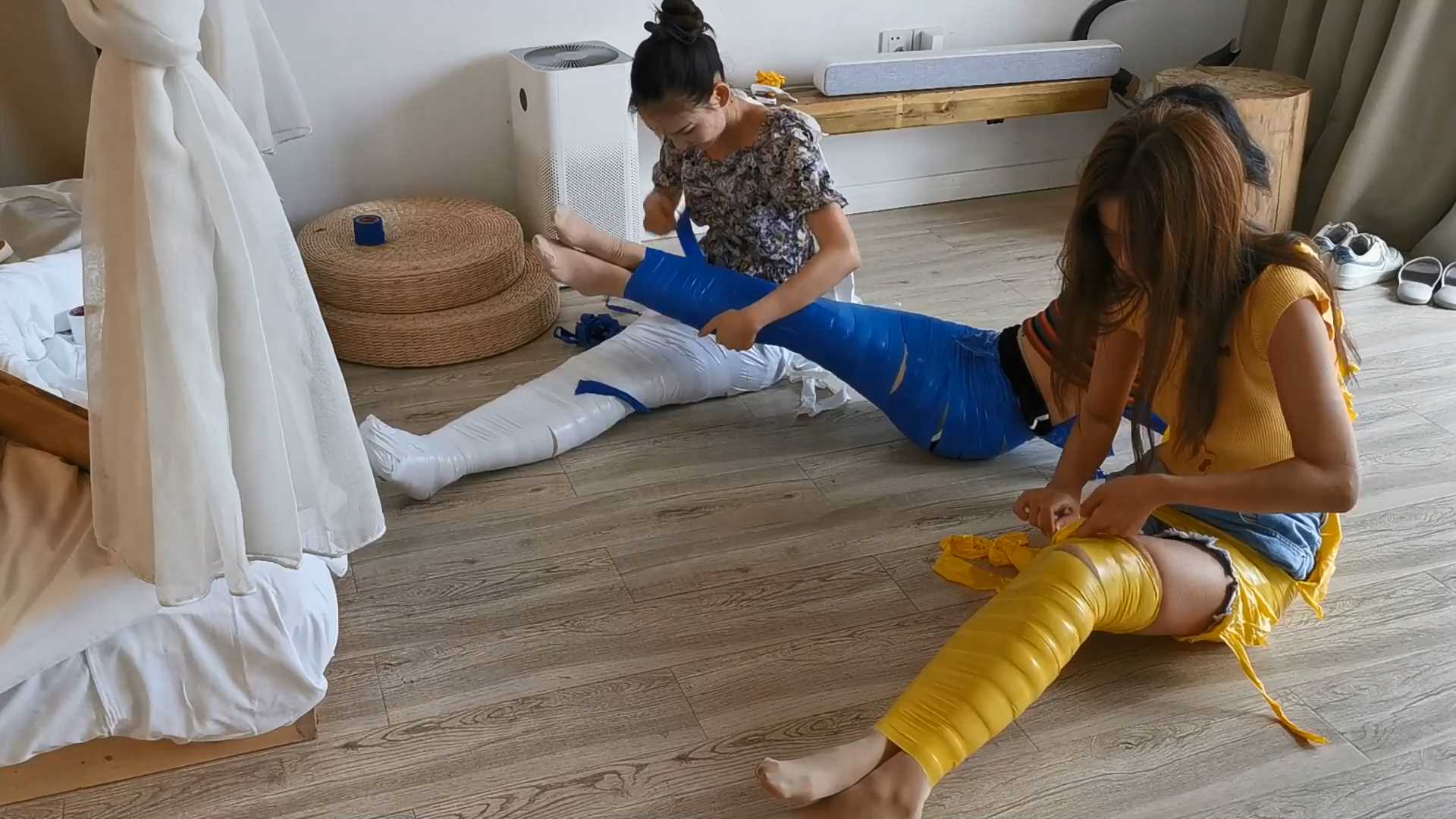 Aoteman031 全包木乃伊！珊珊甘然果果三位美女同时出镜.mp4_snapshot_01.01.10_[2025..jpg