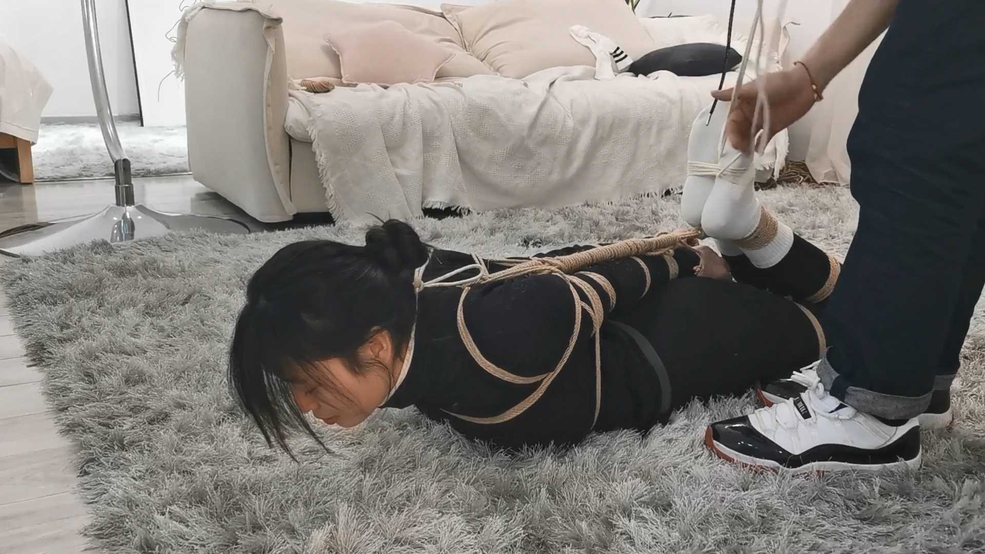 Aoteman032 被勒嘴驷马极限捆绑后疯狂挣扎的K-WEN.mp4_snapshot_46.21_[2025.02.07_16.jpg