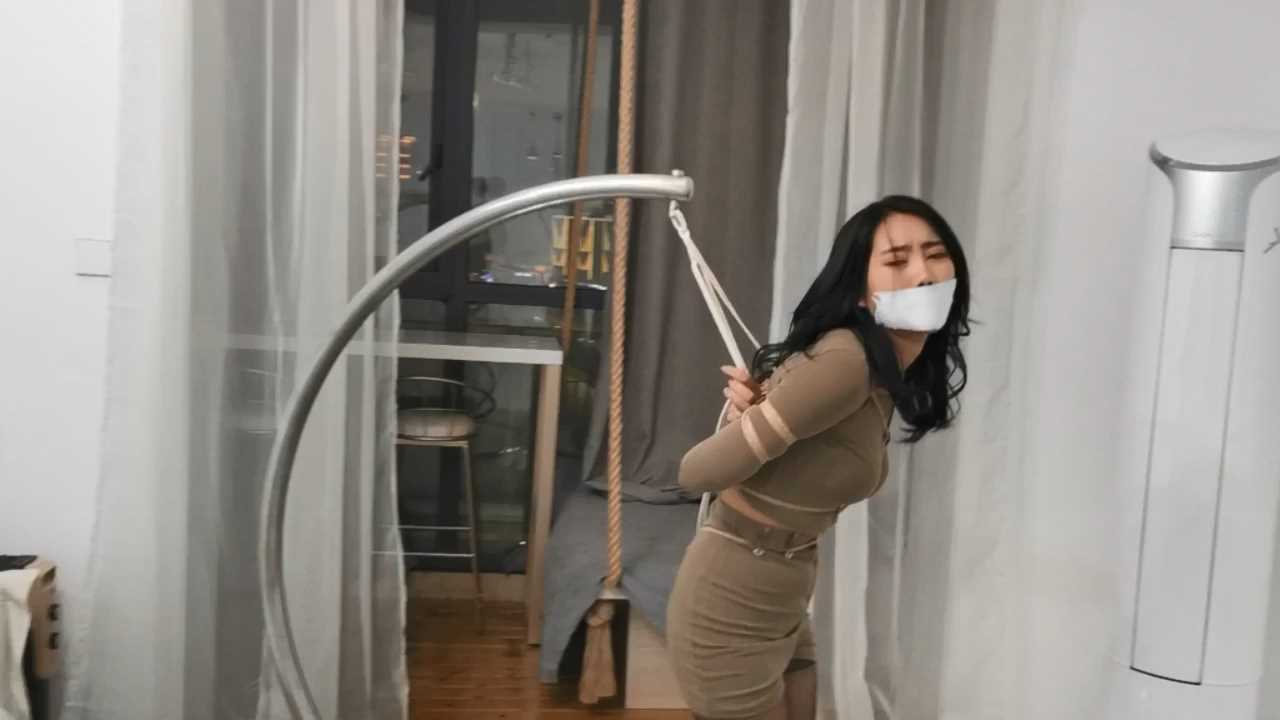 Aoteman038 剧情片小丁的捆绑梦.mp4_snapshot_10.29_[2025.02.07_16.03.48].jpg