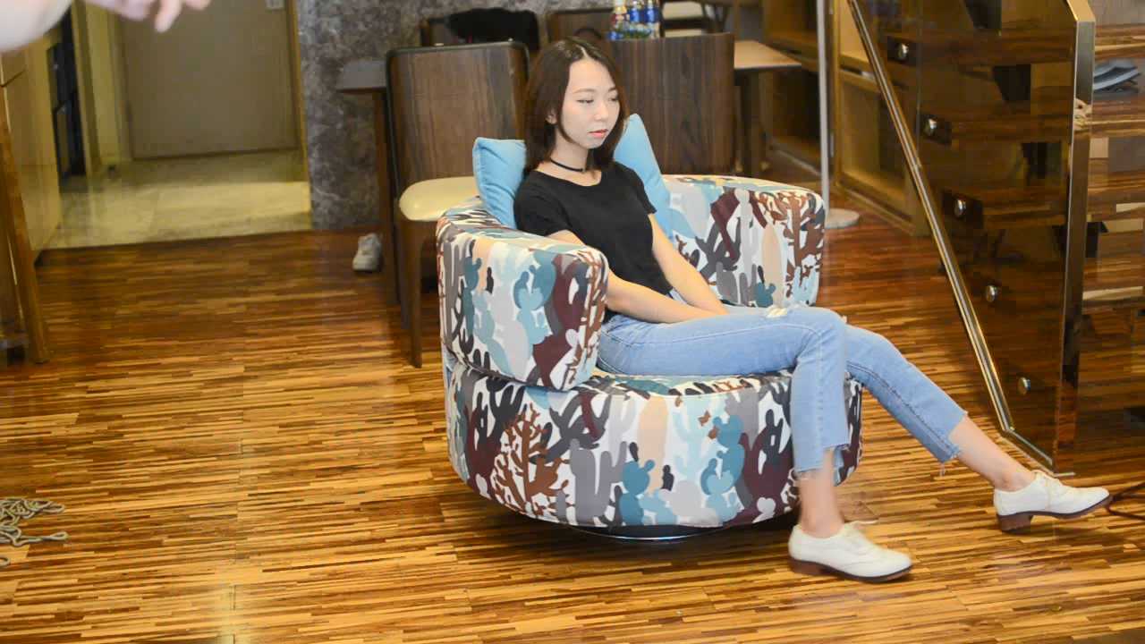 AMU125 可爱新模的驷马镣铐.mp4_snapshot_00.53_[2025.02.08_09.52.20].jpg