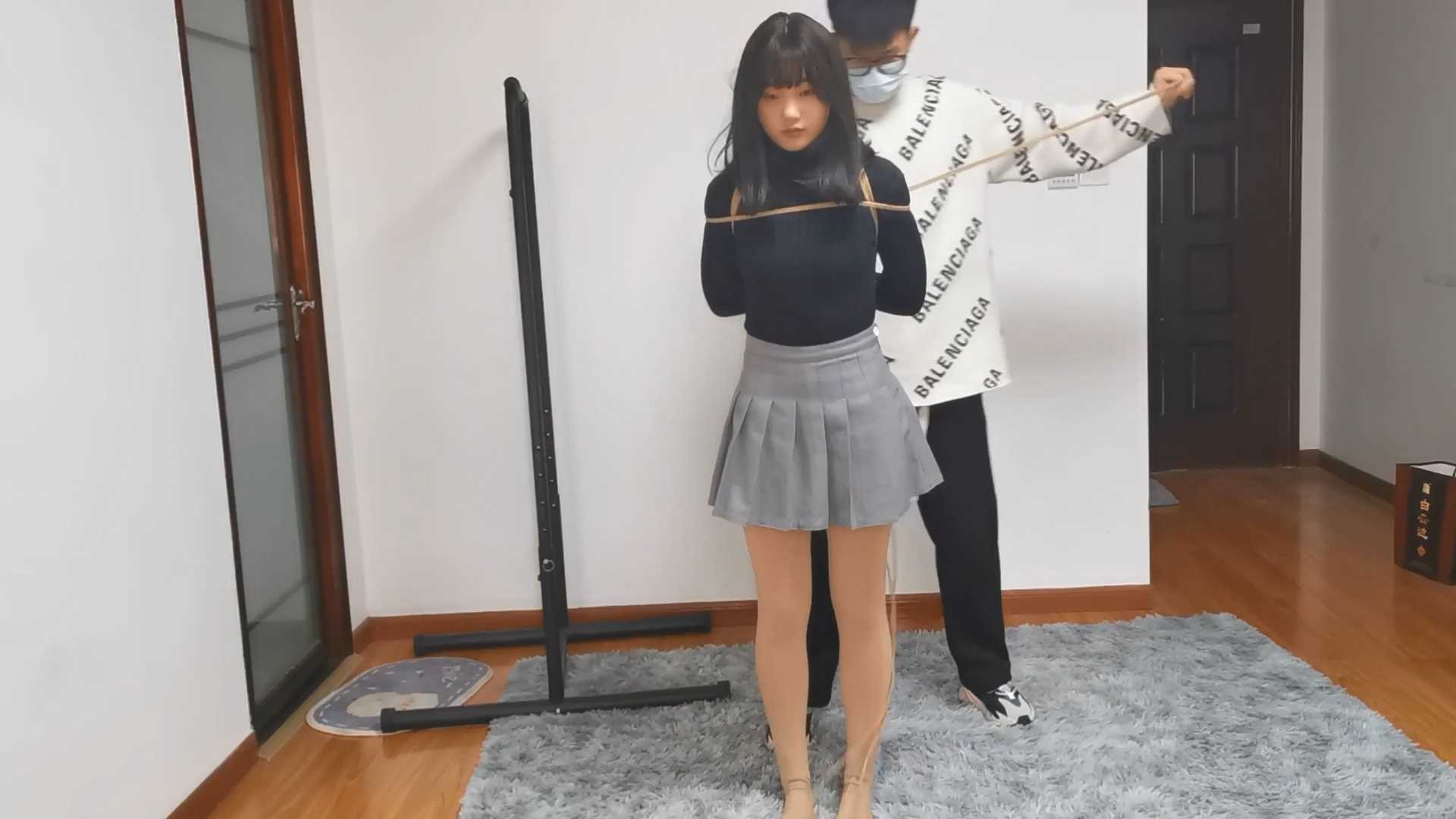 Aoteman076 人胶带全包封嘴，梦怡、凌玲等多位美女同时出镜.mp4_snapshot_05.20_[2025.jpg