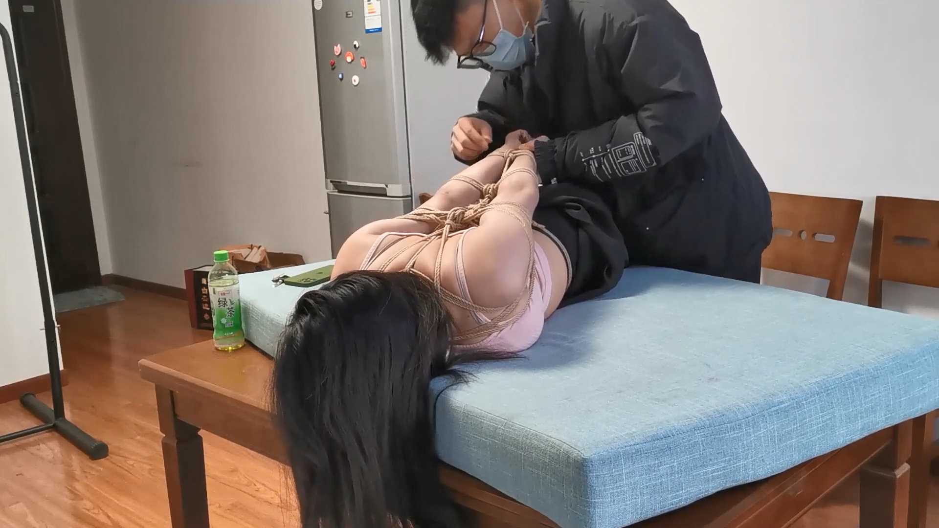 Aoteman075 妹子灿灿直臂驷马放置绑到嚎啕大哭.mp4_snapshot_43.20_[2025.02.07_16.11.07].jpg