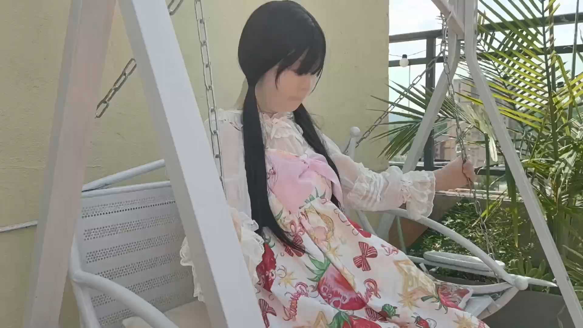 FXX106 凡小晓 【袜娘】人偶养成记 一年时间每天十个小时的丝袜全包 让她形成肌肉记忆.jpg