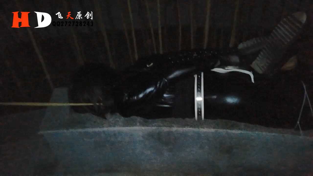 FT206 云儿拘束衣横闯公路、内置TD、GS塞入，坚难行走，和车辆、行人侧.mp4_snapshot_.jpg