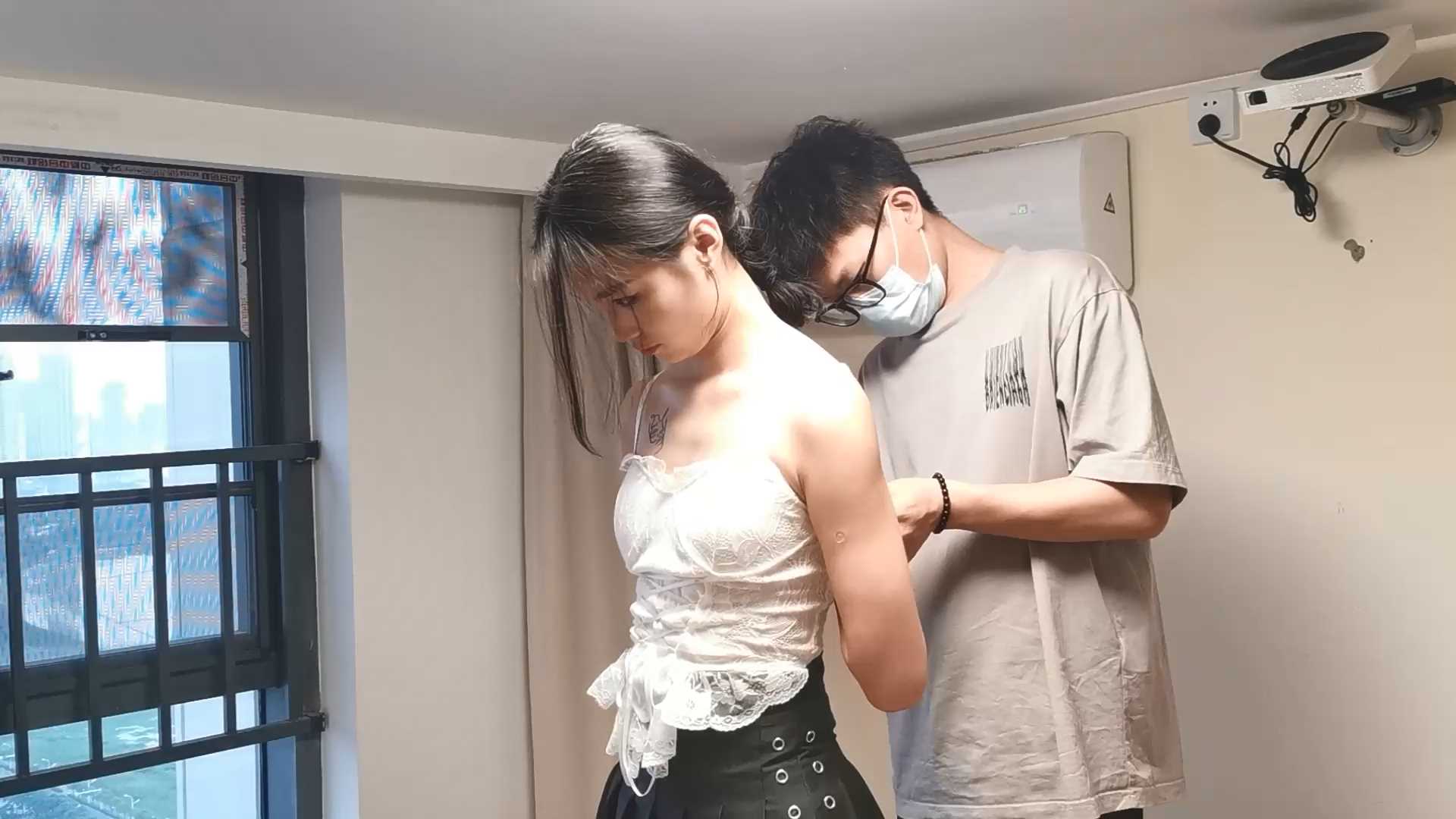 Aoteman117 于惠后手观音极限驷马放置 颜值超高的美女.mp4_snapshot_02.40_[2025.02.0.jpg