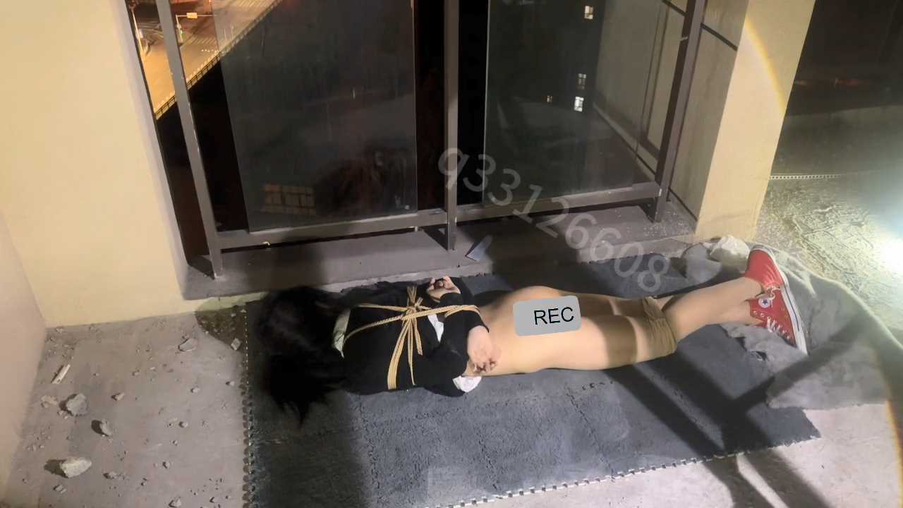 HLG104 欢乐谷 跟踪绑架之迷晕至废弃屋4小时深度调教.mp4_snapshot_02.53.52_[2025.02.jpg