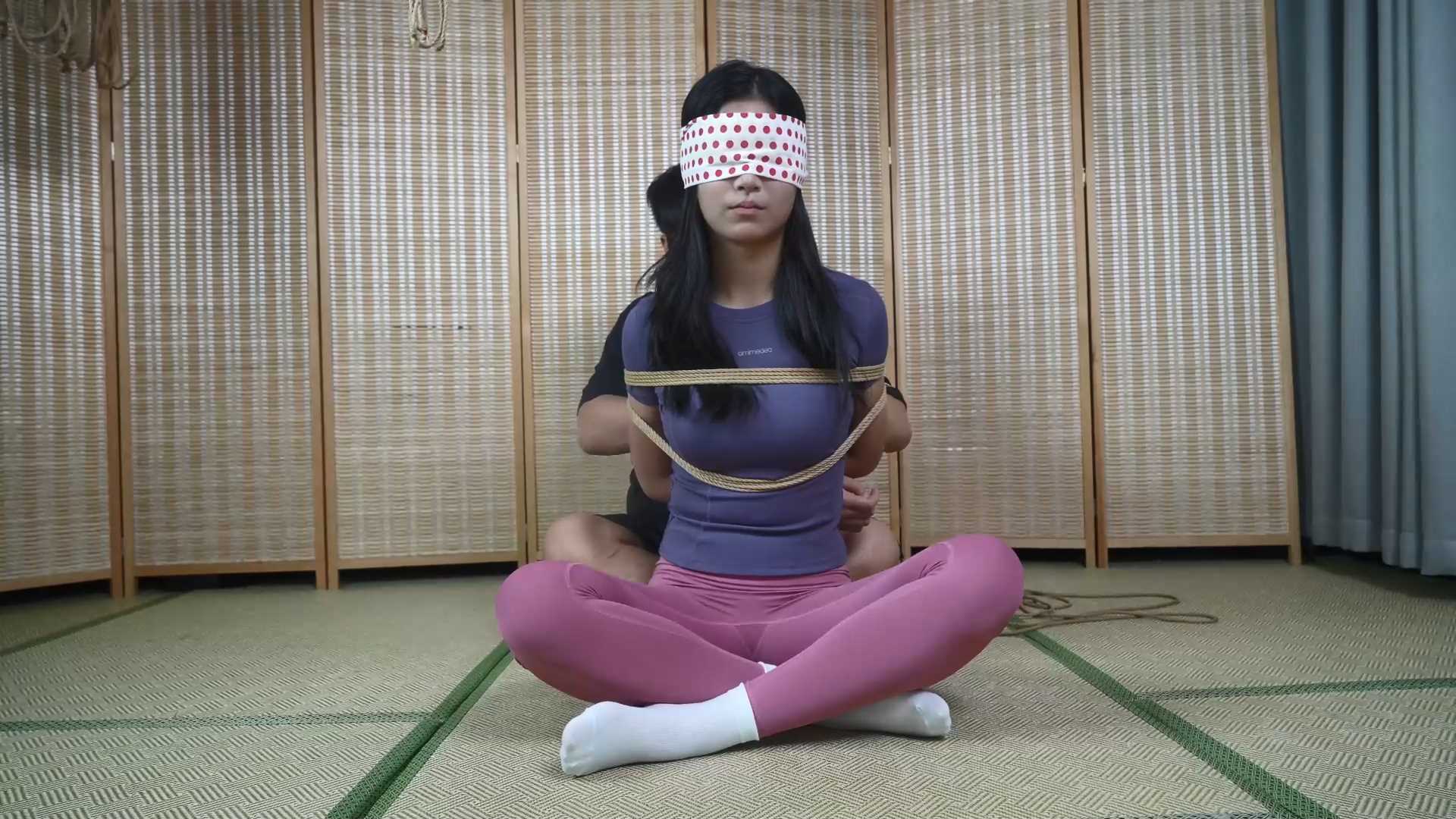 XRYC360 象人原创 新人小涵-勒嘴驷马，单脚吊缚，第一次捆绑体验.mp4_snapshot_00.00_.jpg