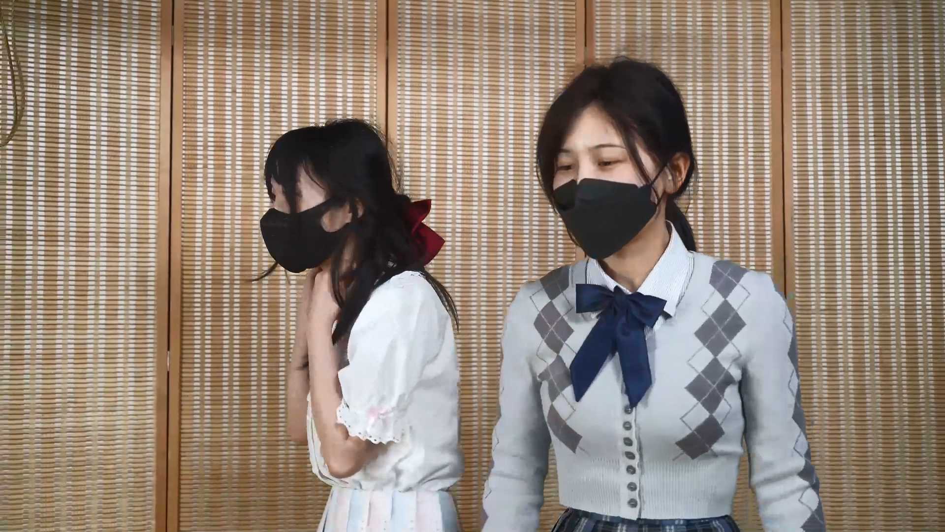 XRYC364 象人工作室 小0嗷嗷-小偷姐妹假装娃娃，被捆绑到一起.mp4_snapshot_00.00_[20.jpg