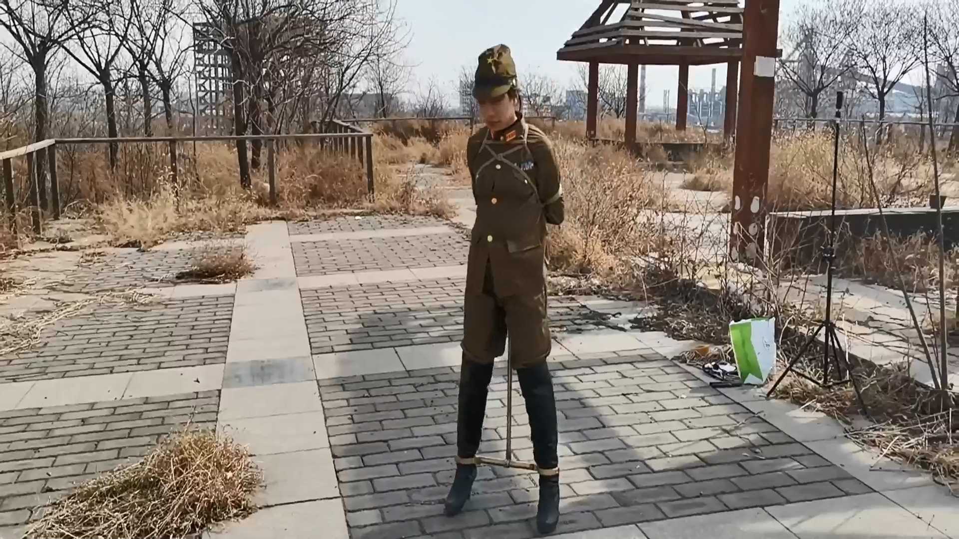 FT244 这一次把光杆司令官云儿押到谎无人烟的山顶上.mp4_snapshot_00.00_[2025.02.08_.jpg