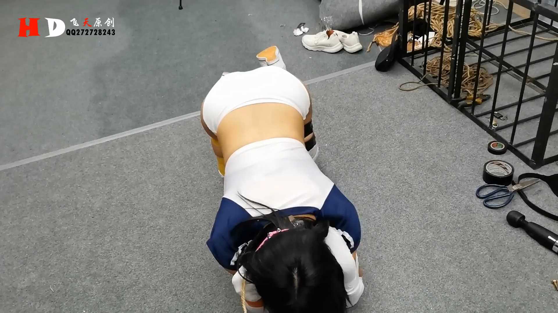 FT252 云儿人形犬，艰难爬行、TK不断、无情鞭打.mp4_snapshot_00.33_[2025.02.08_18.59.02].jpg