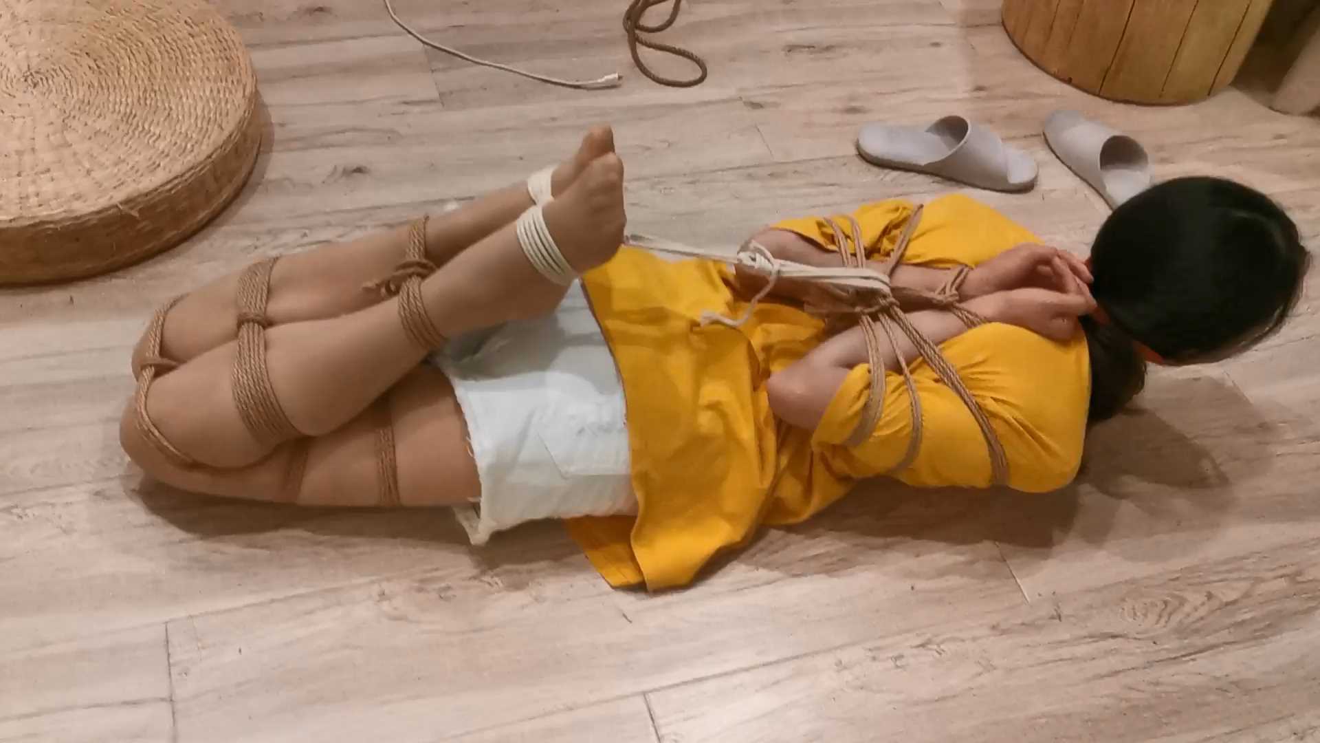 Aoteman135 莞尔极限后手驷马口水盛宴.mp4_snapshot_24.30_[2025.02.08_20.03.14].jpg