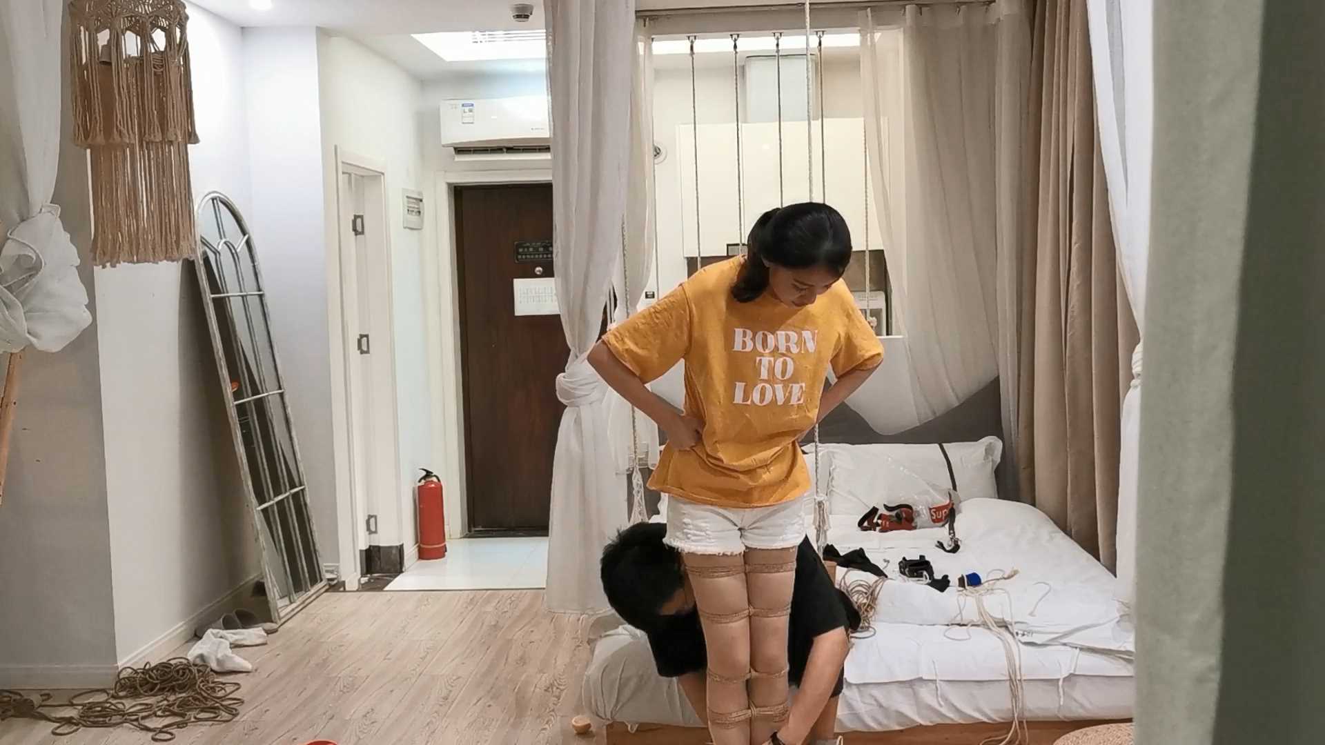 Aoteman135 莞尔极限后手驷马口水盛宴.mp4_snapshot_10.40_[2025.02.08_20.03.11].jpg