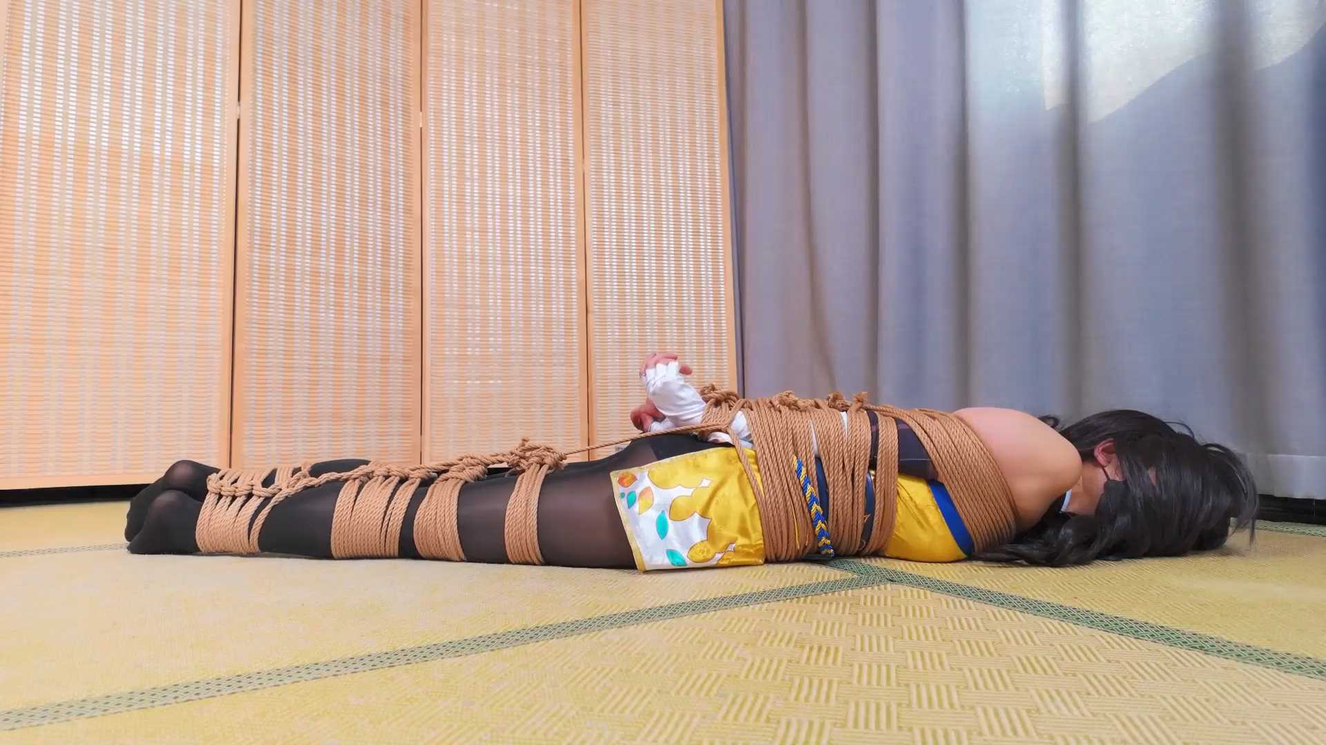 XRYC388 象人工作室 小0-大量绳子的捆绑，全身紧缚，韧性很不错 下集.mp4_snapshot_36.jpg