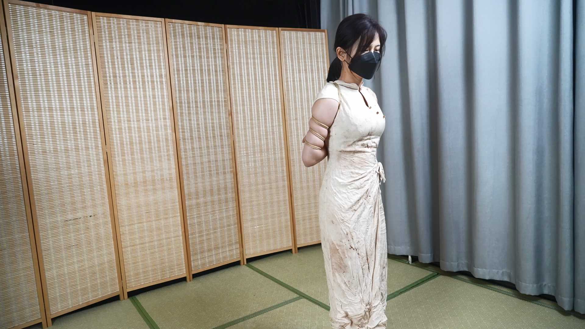 XRYC391 象人工作室 小0-肉丝旗袍细高跟，鞋跟顶头极限驷马，五花版.mp4_snapshot_00..jpg