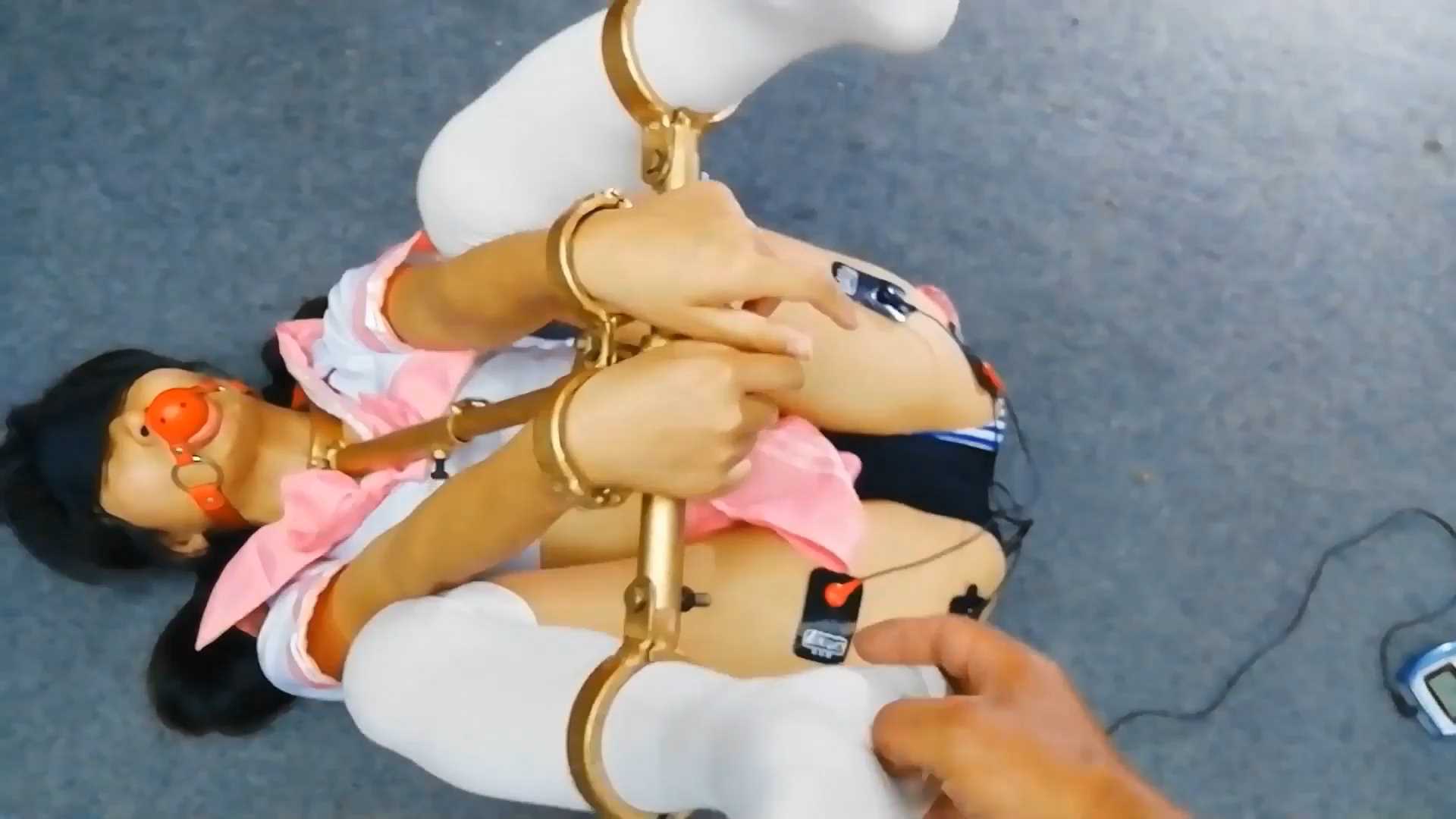 FT267 云儿自制T字脖钢卡双重调教.mp4_snapshot_07.30_[2025.02.08_19.01.42].jpg