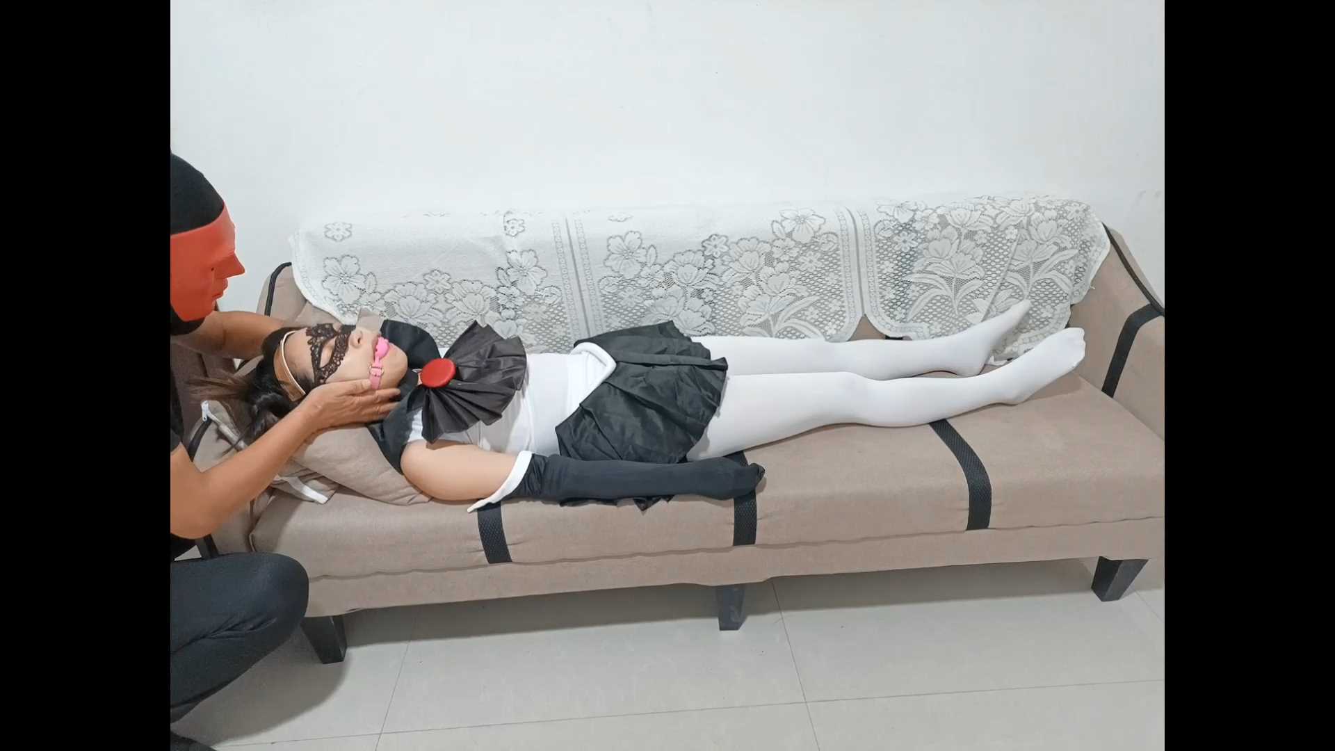 FT266 美女英雄和M博士的特殊较量,美女最终被M博士制服.mp4_snapshot_17.58_[2025.02..jpg