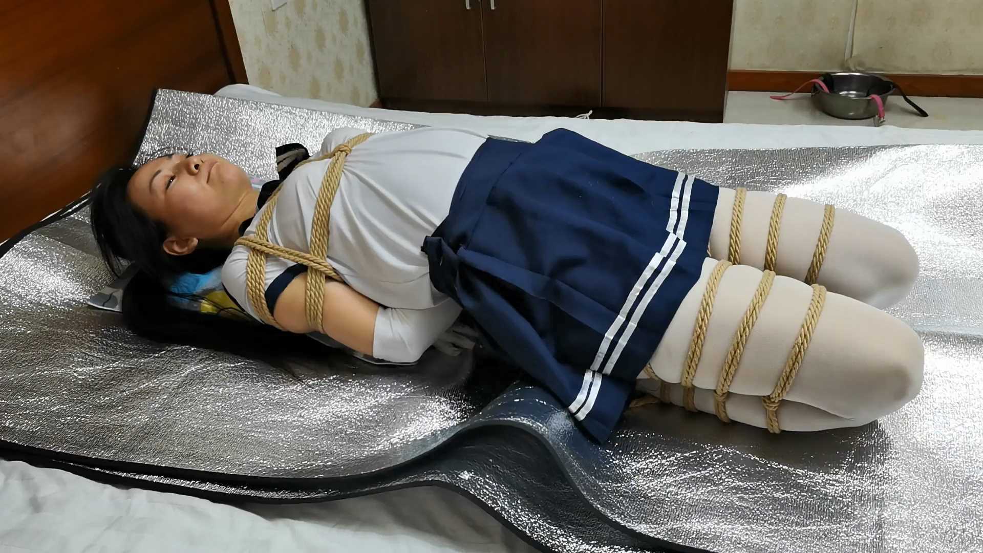 FT273 耐打耐绑的实质新奴 调教室狂振猛打.mp4_snapshot_02.23_[2025.02.08_19.02.39].jpg