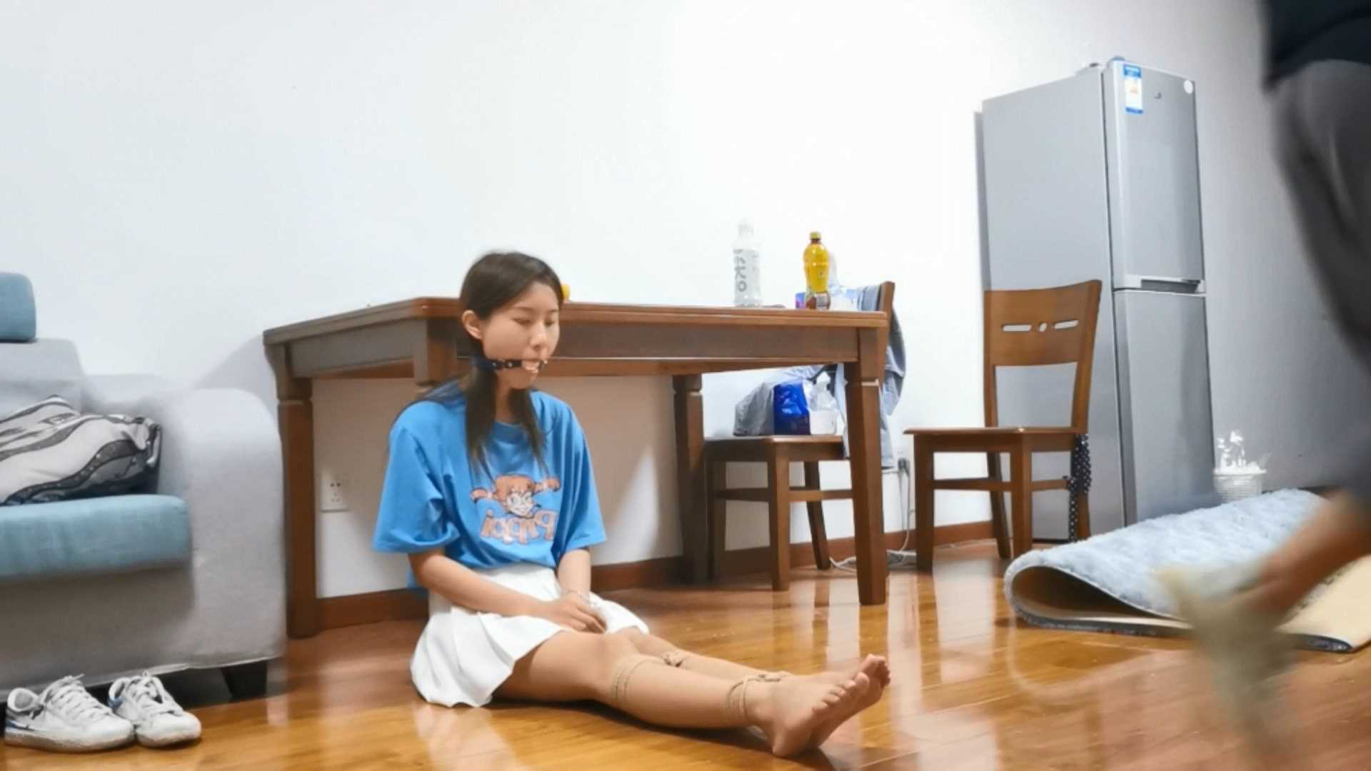 Aoteman152 甘然定拍下集 裸足足底 口水滴落.mp4_snapshot_05.00_[2025.02.11_15.15.11].jpg