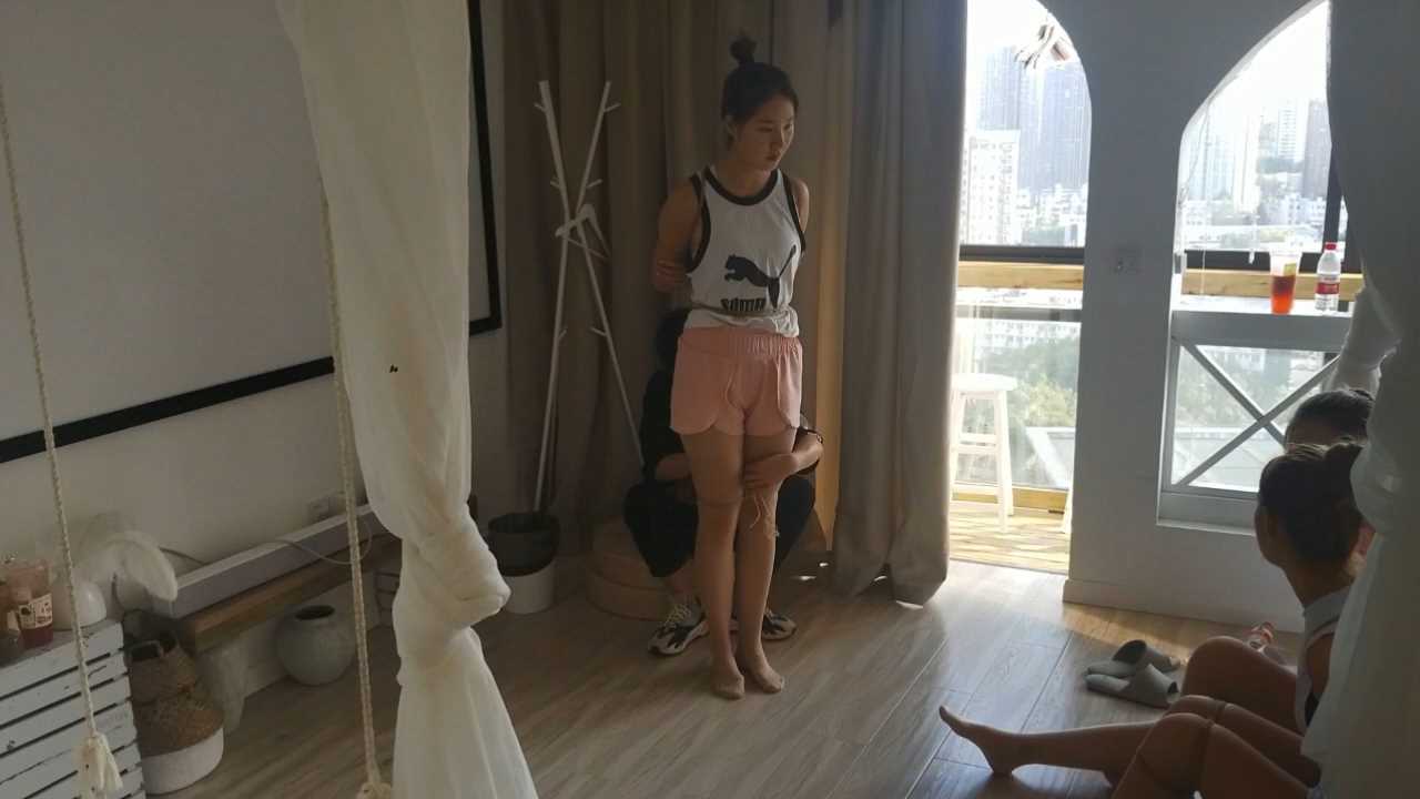 Aoteman180 三胞胎2 体验捆绑游戏.mp4_snapshot_00.13.29_[2025.02.11_15.20.11].jpg
