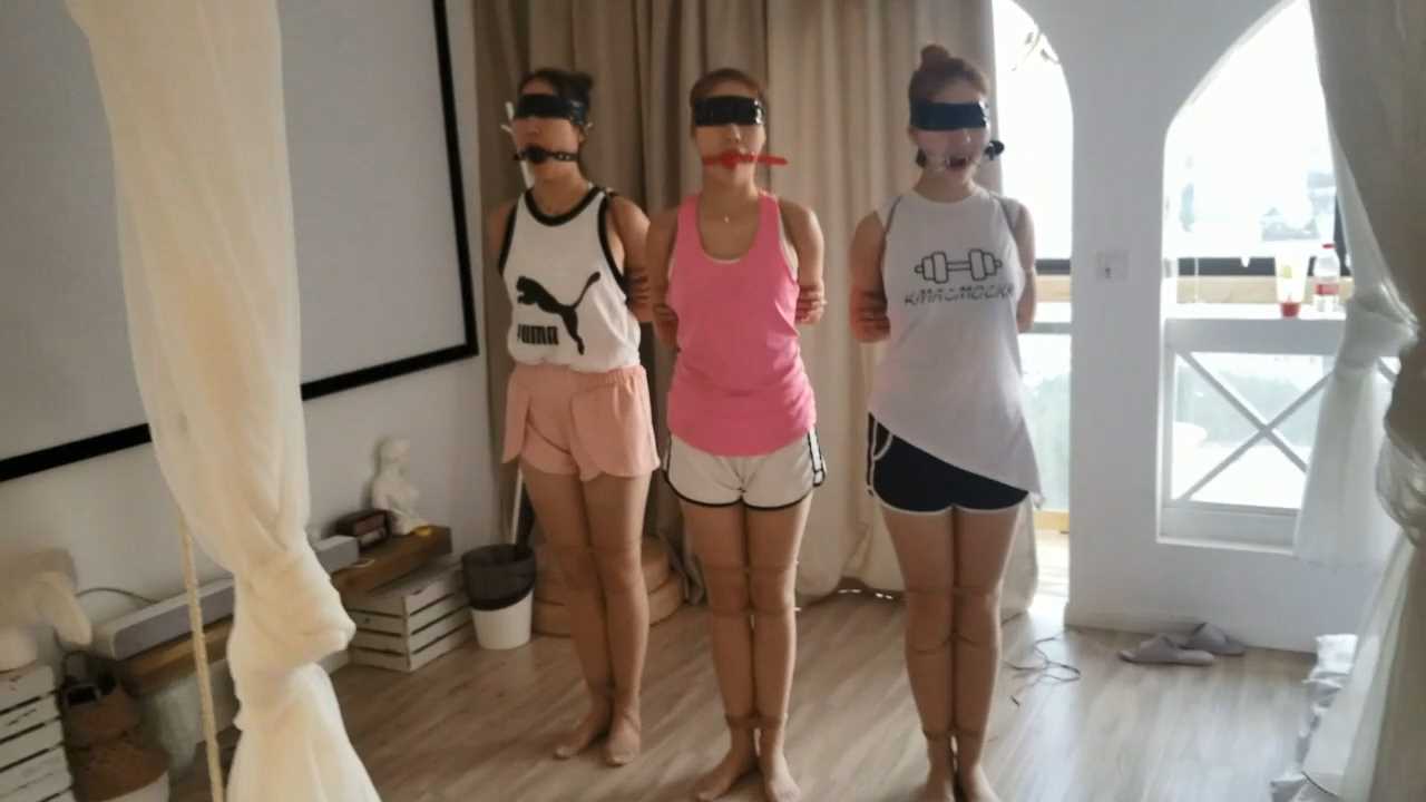 Aoteman180 三胞胎2 体验捆绑游戏.mp4_snapshot_00.59.01_[2025.02.11_15.20.20].jpg