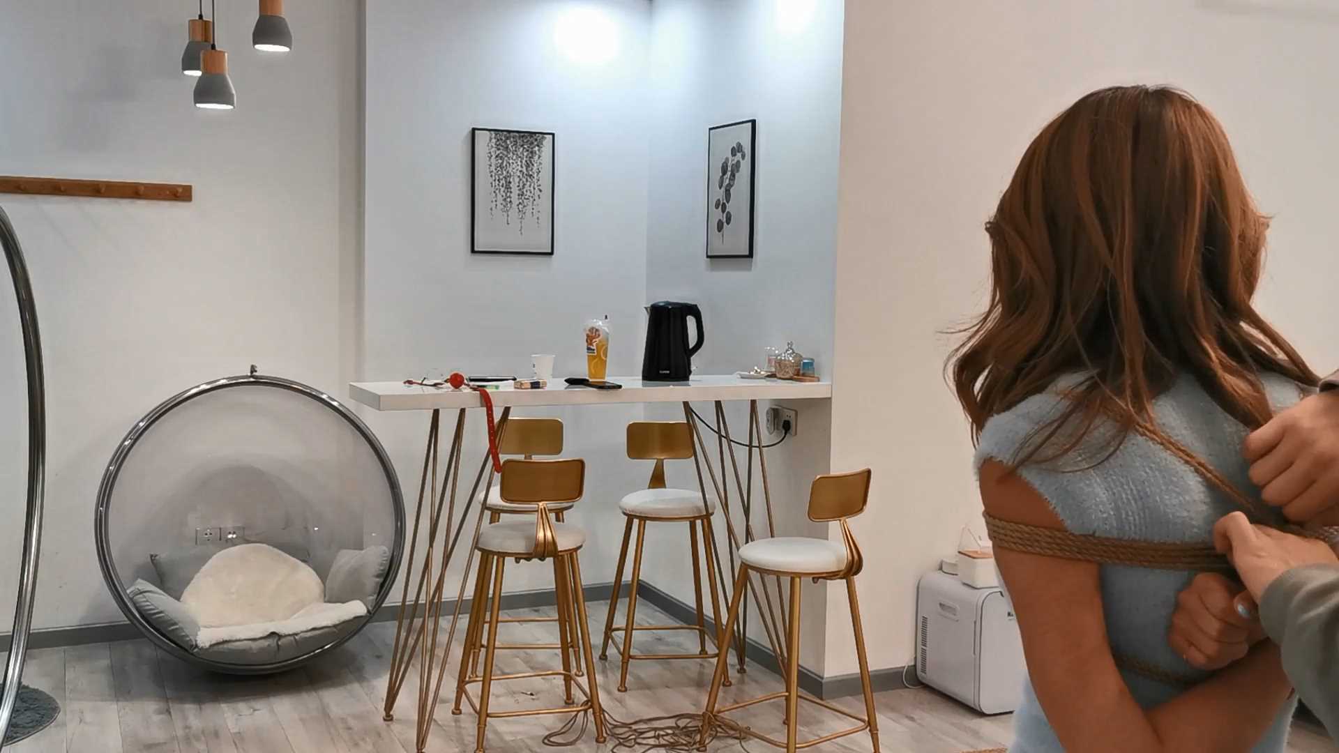 Aoteman179 小丁体验季，支臂驷马，日式直立.mp4_snapshot_24.50_[2025.02.11_15.20.02].jpg