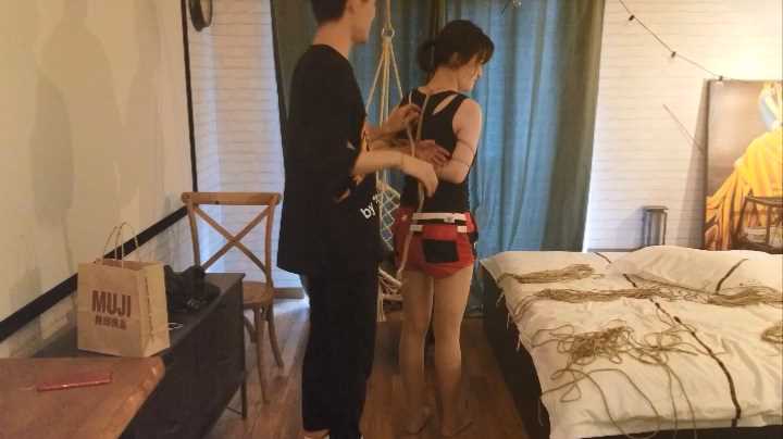 Aoteman198 我的健身教练是个M.mp4_snapshot_04.10_[2025.02.11_15.23.27].jpg