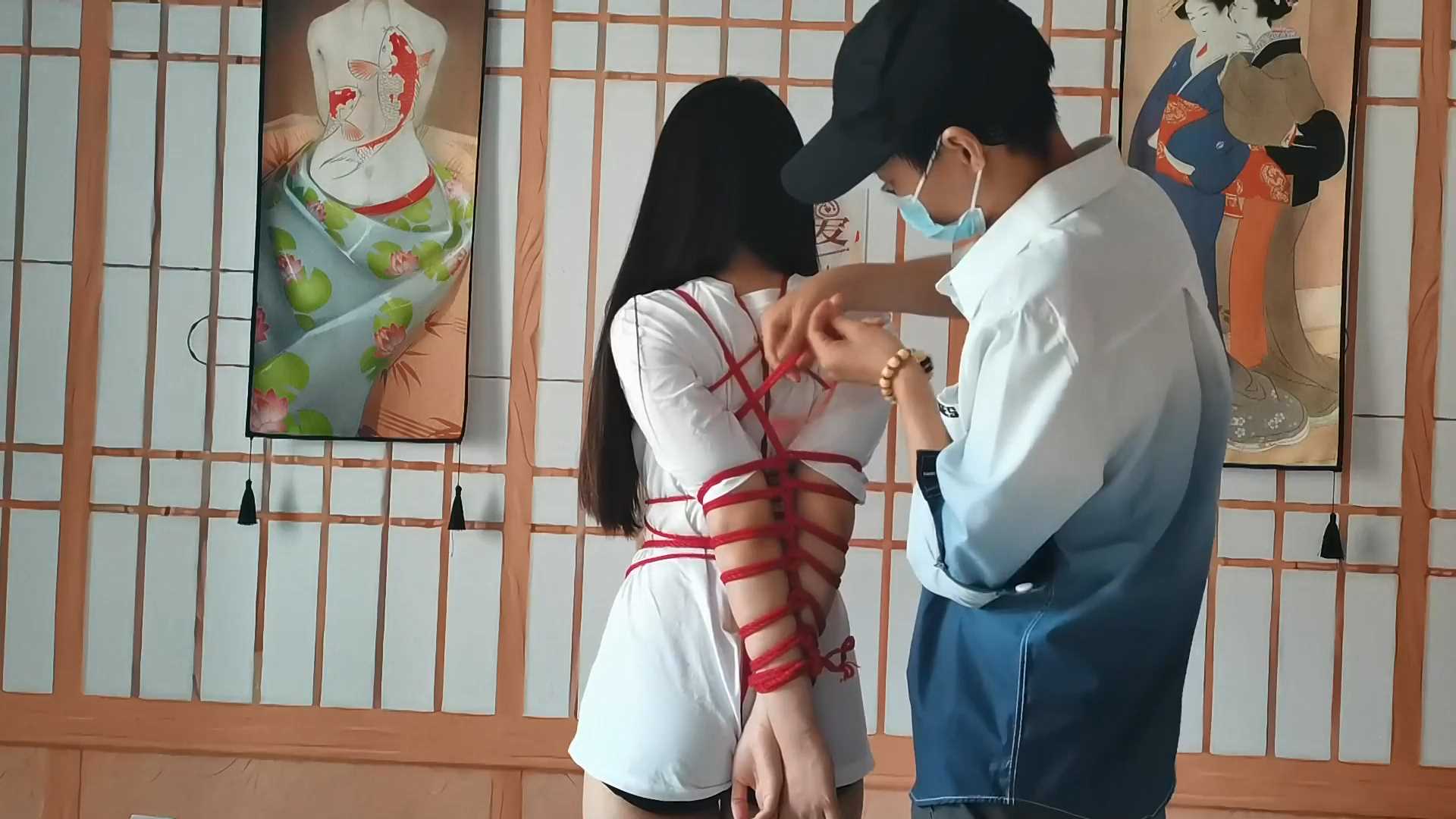 YS042 大二女生小花影 暑假兼职到店体验绳艺捆绑.mp4_snapshot_03.16_[2025.02.14_10.51.27].jpg
