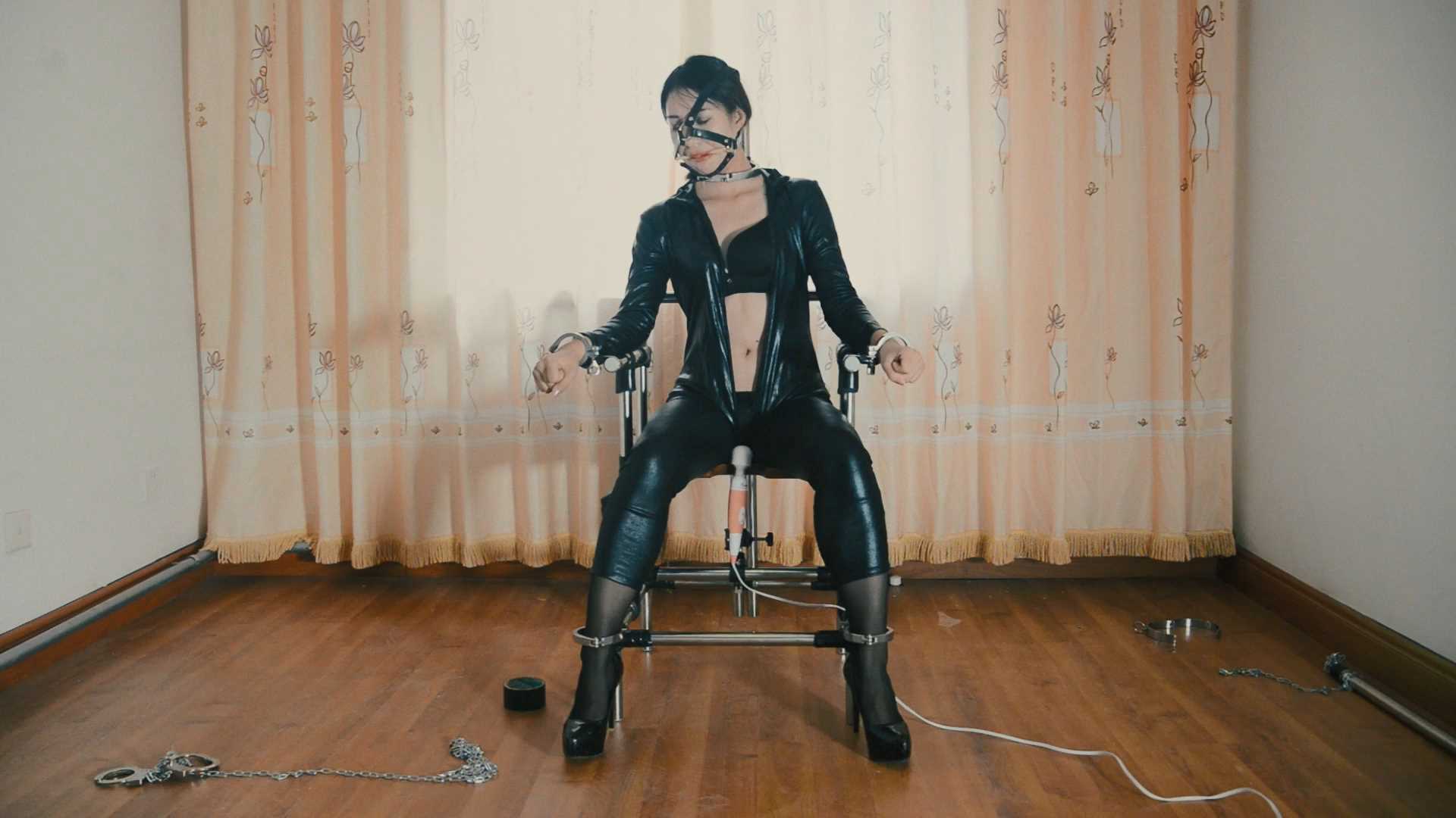 SLZZ030 谍战2.mp4_snapshot_38.51_[2025.02.14_11.42.23].jpg