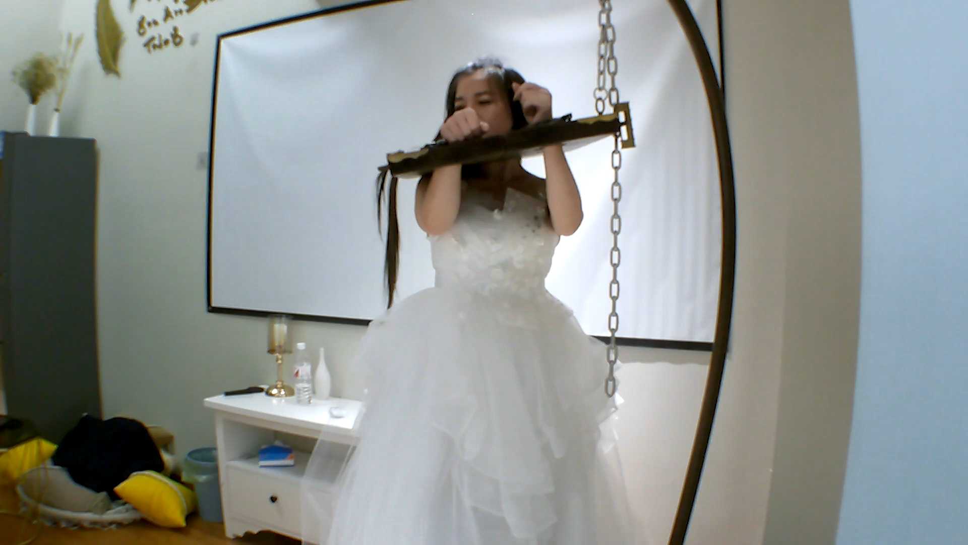 YWY035 私奴盈盈之最新的新娘.mp4_snapshot_35.47_[2025.02.14_13.32.22].jpg