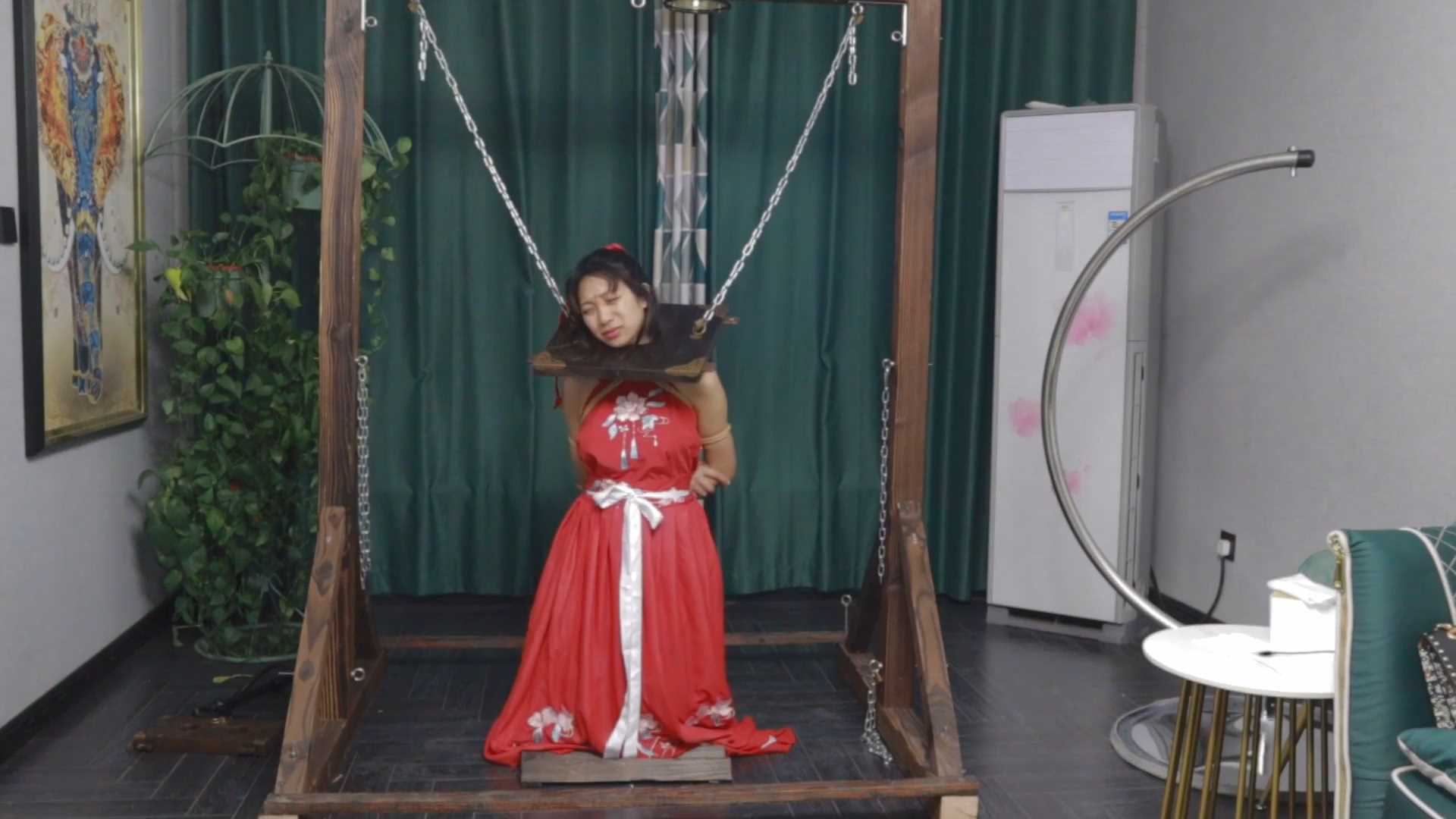 YWY014 花嫁 被调教的新娘 下集.mp4_snapshot_05.00_[2025.02.14_13.27.04].jpg