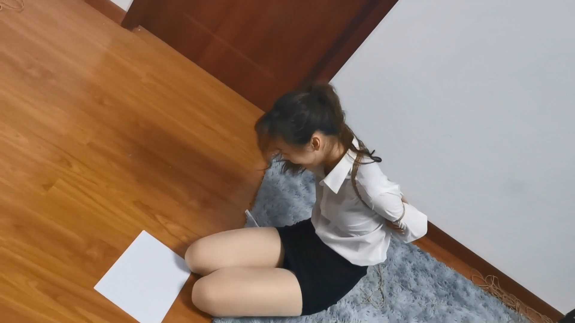 Aoteman211 雨琪紧缚试验 挑战篇.mp4_snapshot_40.58_[2025.02.11_15.31.47].jpg