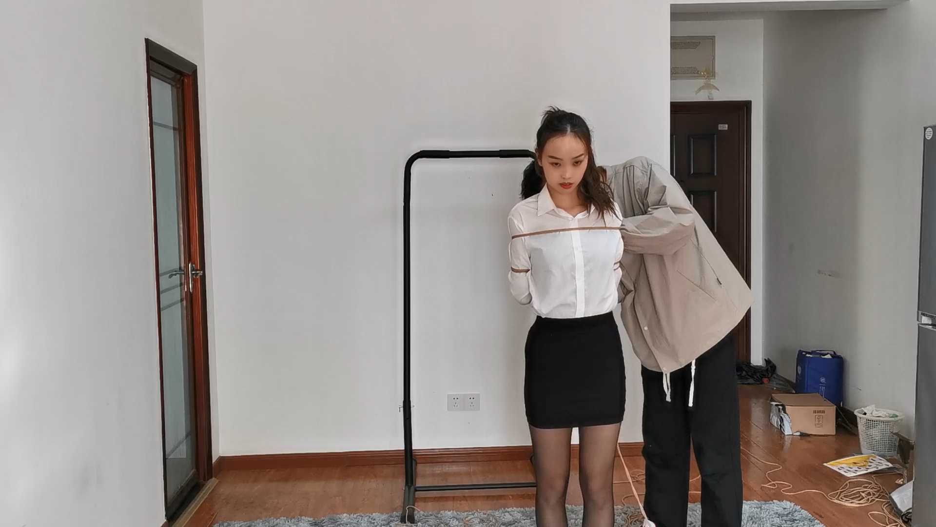 Aoteman235 OL职业装雨琪后手观音驷马放置.mp4_snapshot_00.04.51_[2025.02.11_15.36.03].jpg