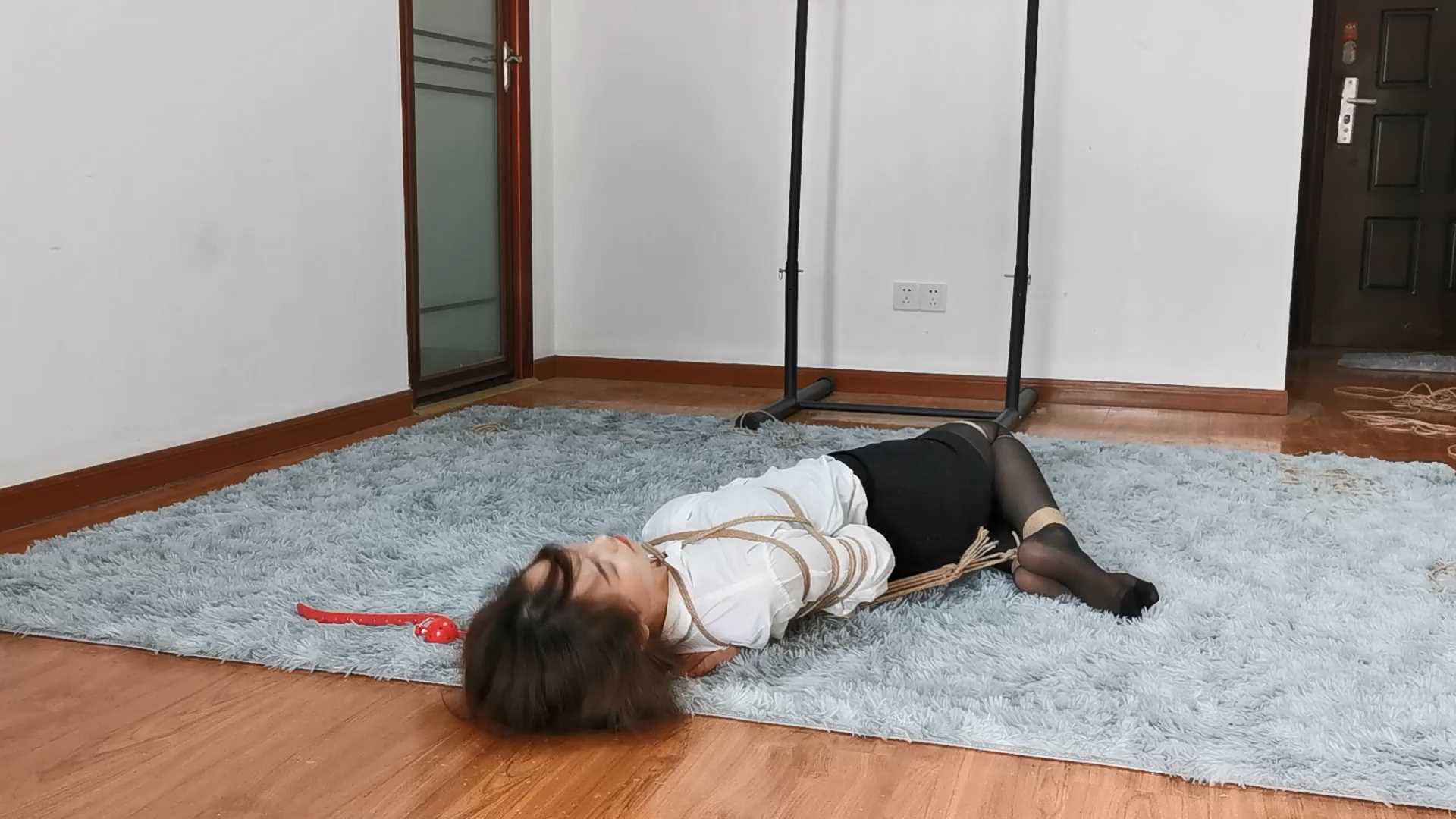Aoteman235 OL职业装雨琪后手观音驷马放置.mp4_snapshot_00.36.23_[2025.02.11_15.36.05].jpg