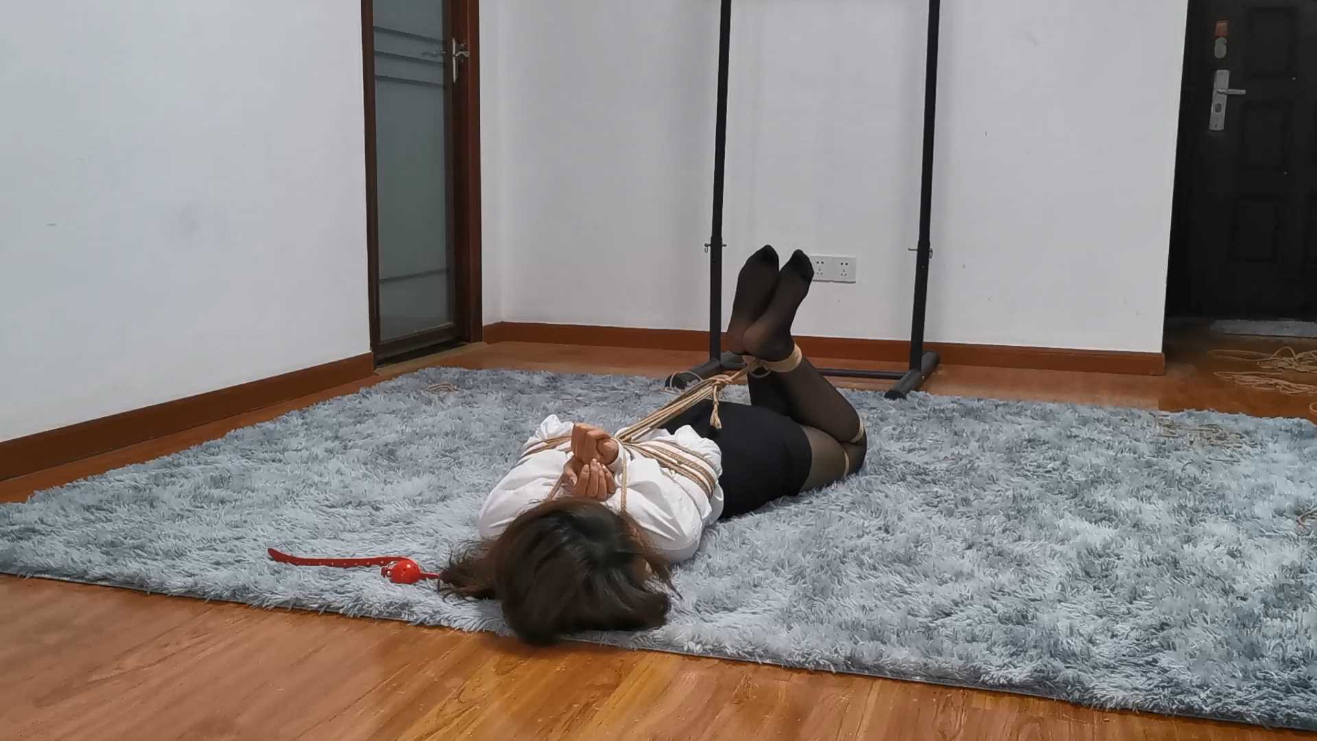 Aoteman235 OL职业装雨琪后手观音驷马放置.mp4_snapshot_01.15.58_[2025.02.11_15.36.07].jpg