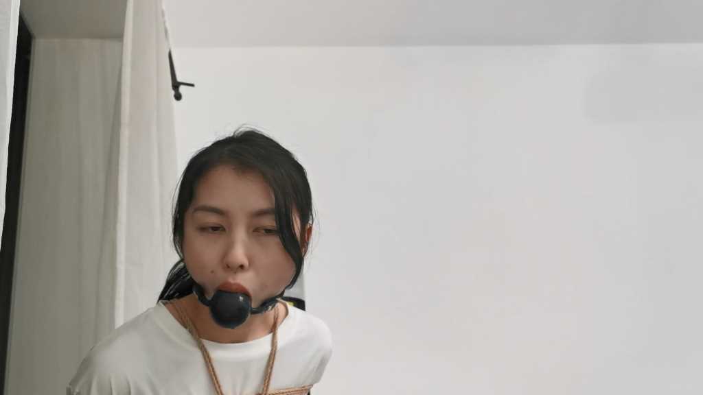 Aoteman242 莞尔捆绑放置多种方式堵嘴.mp4_snapshot_50.29_[2025.02.11_15.37.31].jpg