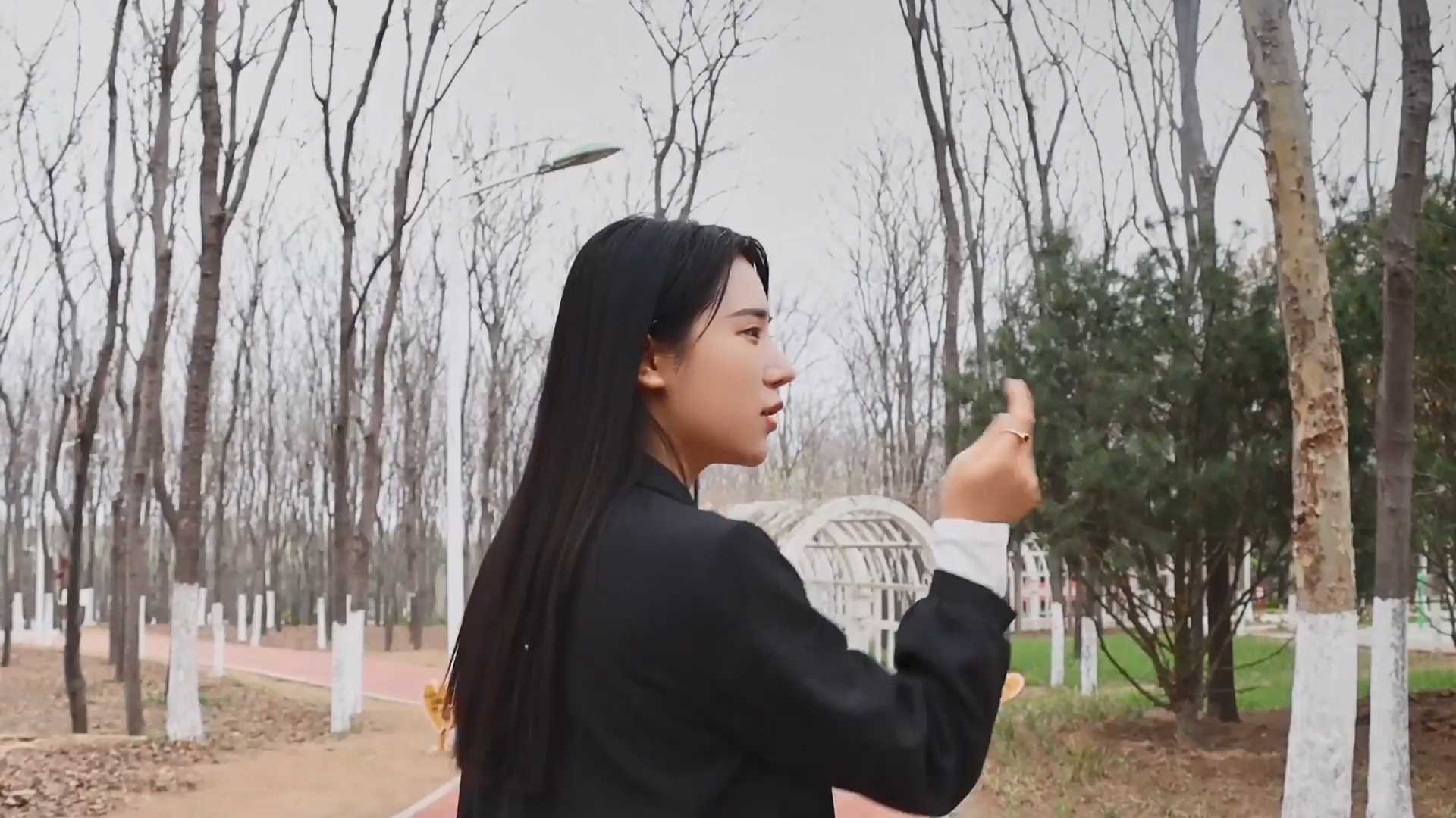 YS057 杨若琳公园挑战真人秀节目.mp4_snapshot_07.17_[2025.02.14_10.54.16].jpg