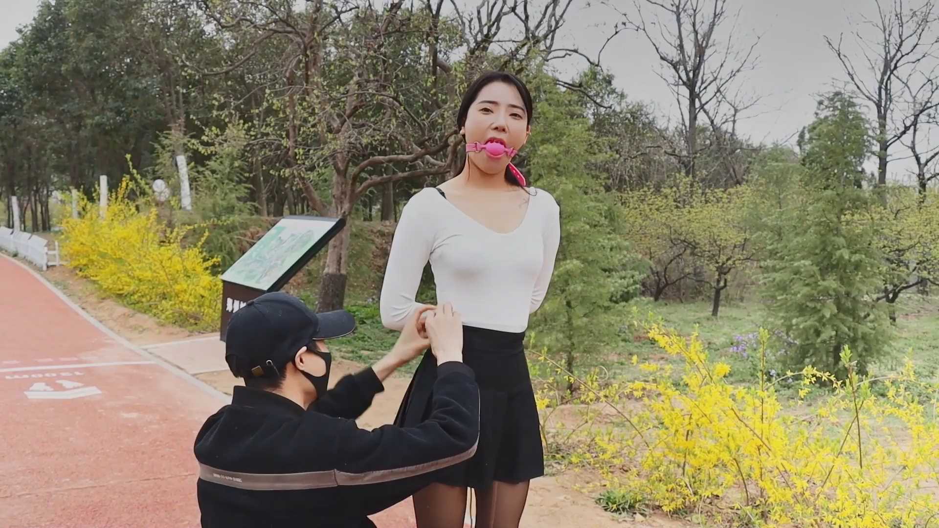 YS057 杨若琳公园挑战真人秀节目.mp4_snapshot_25.01_[2025.02.14_10.54.19].jpg